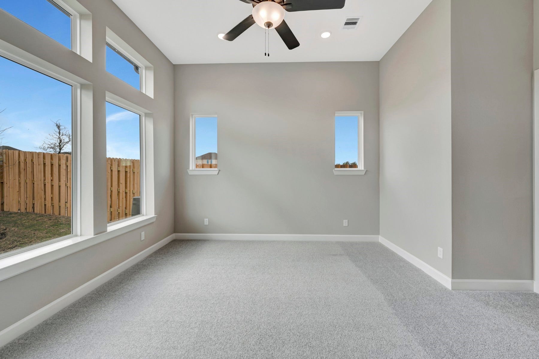 2335 Verano Street, Montgomery, TX 77316
