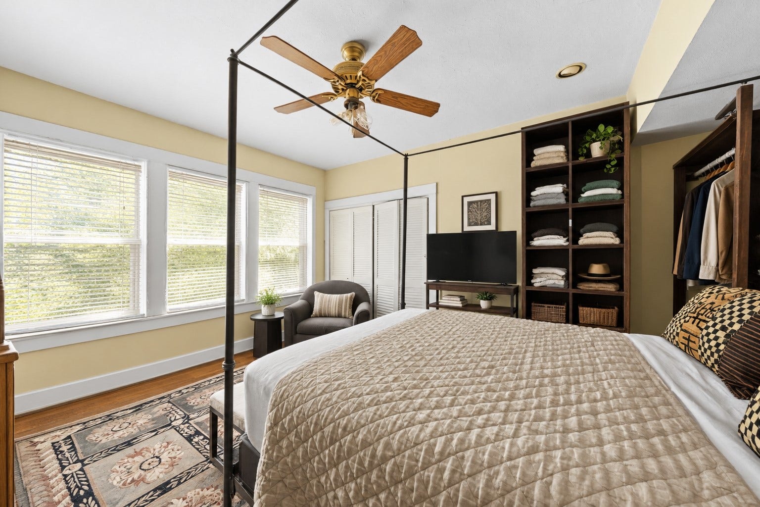 528 Hawthorne Street, Houston, TX 77006 528 Hawthorne Street, Houston, TX 77006