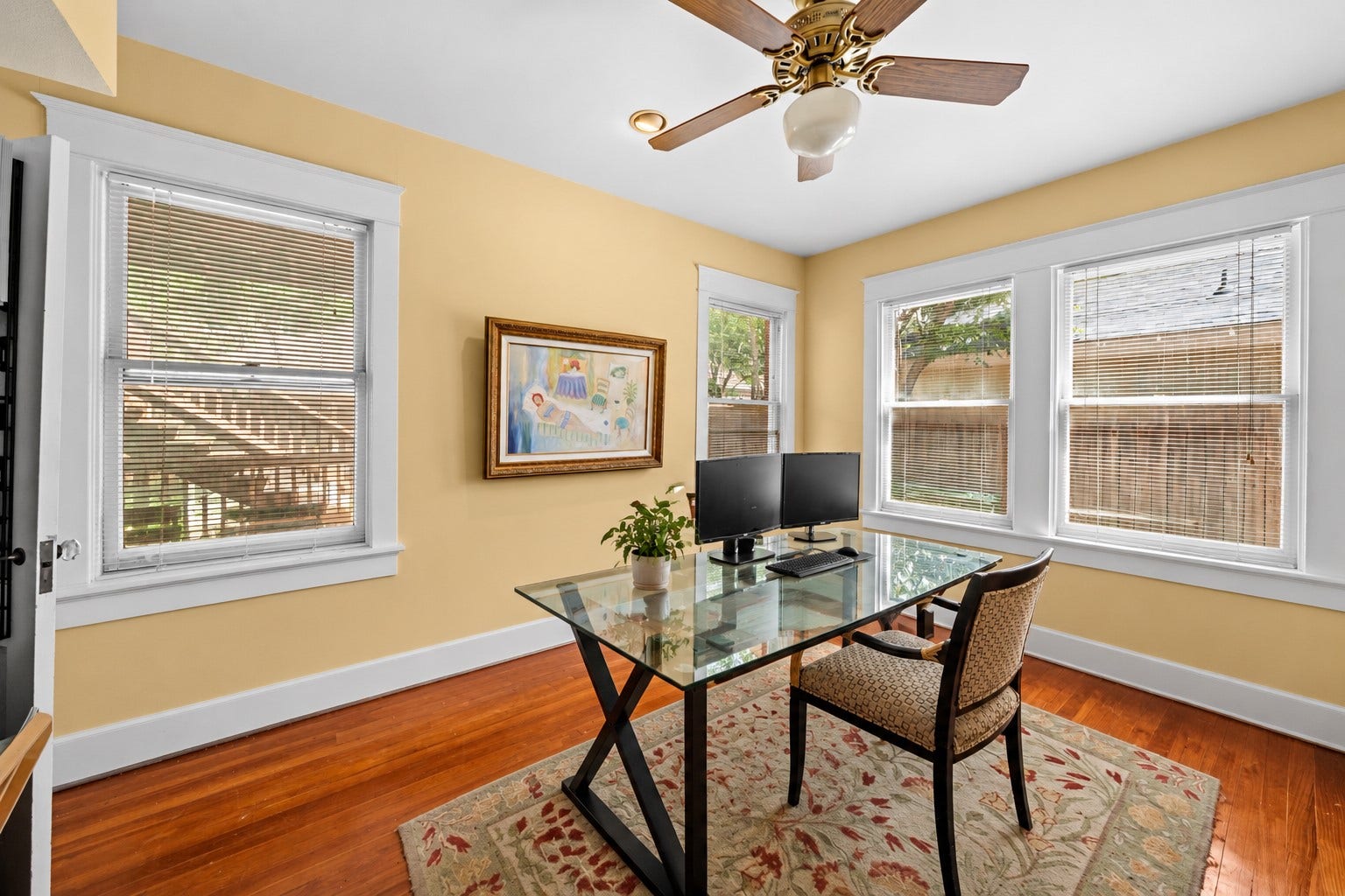 528 Hawthorne Street, Houston, TX 77006 528 Hawthorne Street, Houston, TX 77006