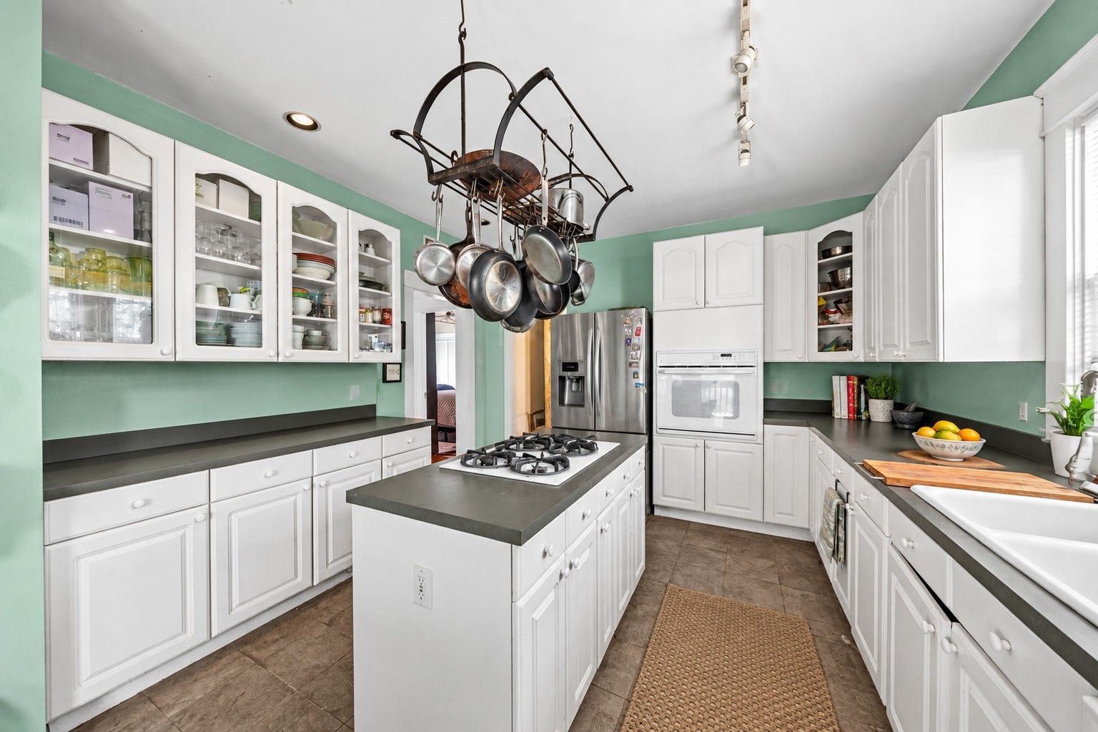 528 Hawthorne Street, Houston, TX 77006 528 Hawthorne Street, Houston, TX 77006