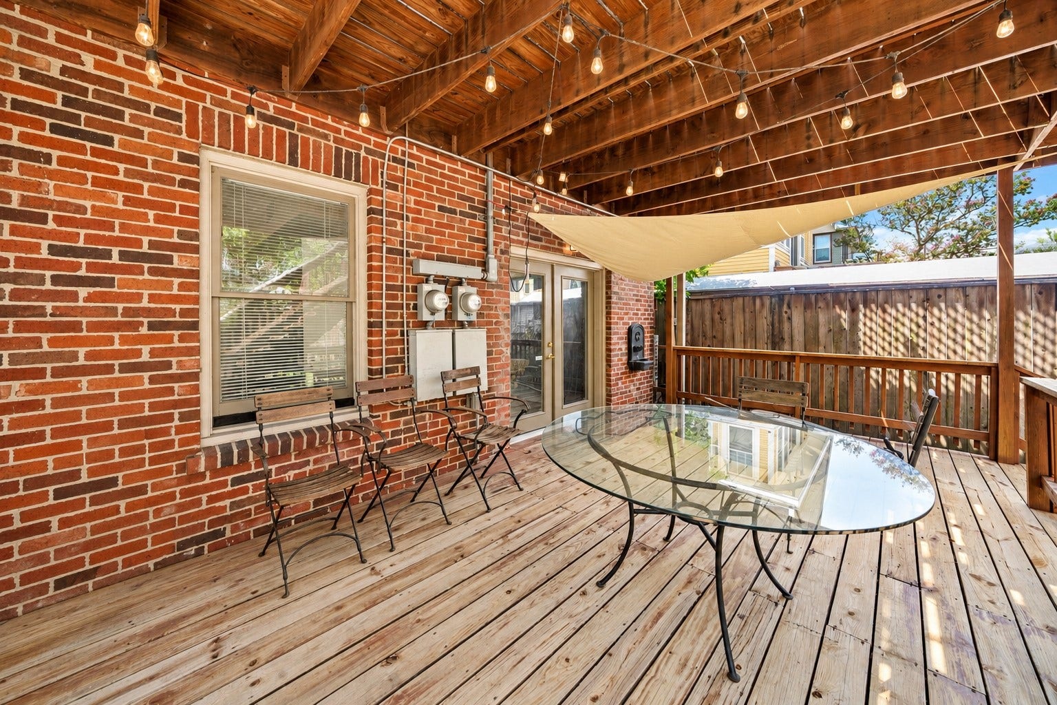 528 Hawthorne Street, Houston, TX 77006 528 Hawthorne Street, Houston, TX 77006