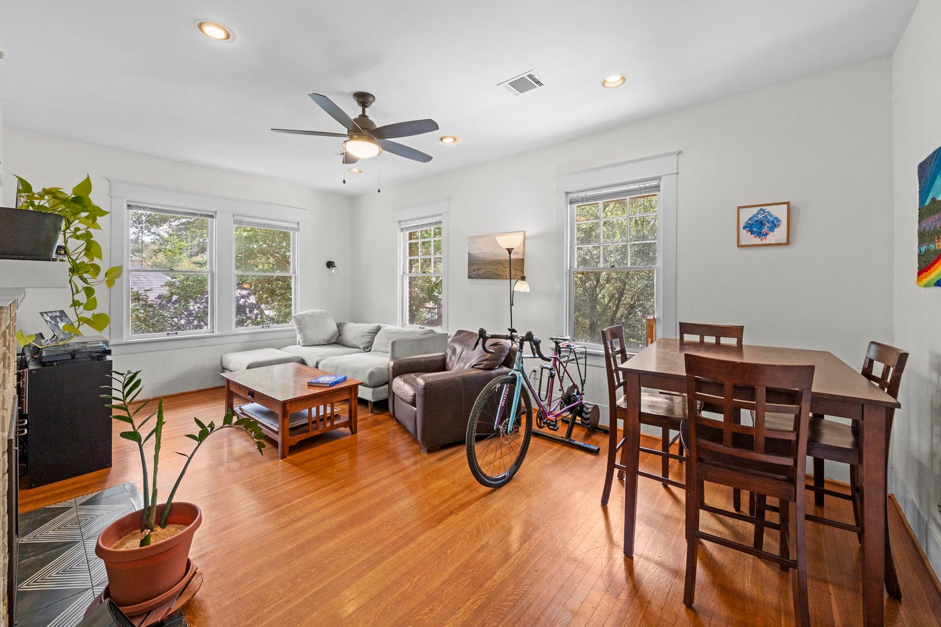 528 Hawthorne Street, Houston, TX 77006 528 Hawthorne Street, Houston, TX 77006