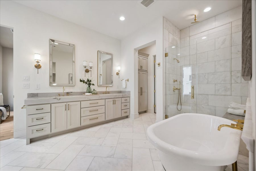Property photo for 13 Wentworth Gate Path, Houston, TX