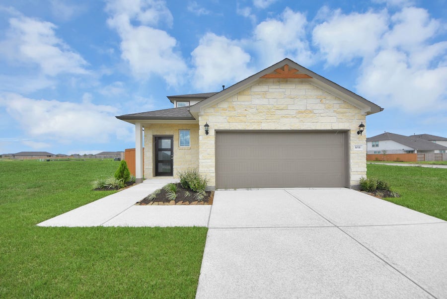 Property photo for 1031 Wildflower Way Drive, Beasley, TX