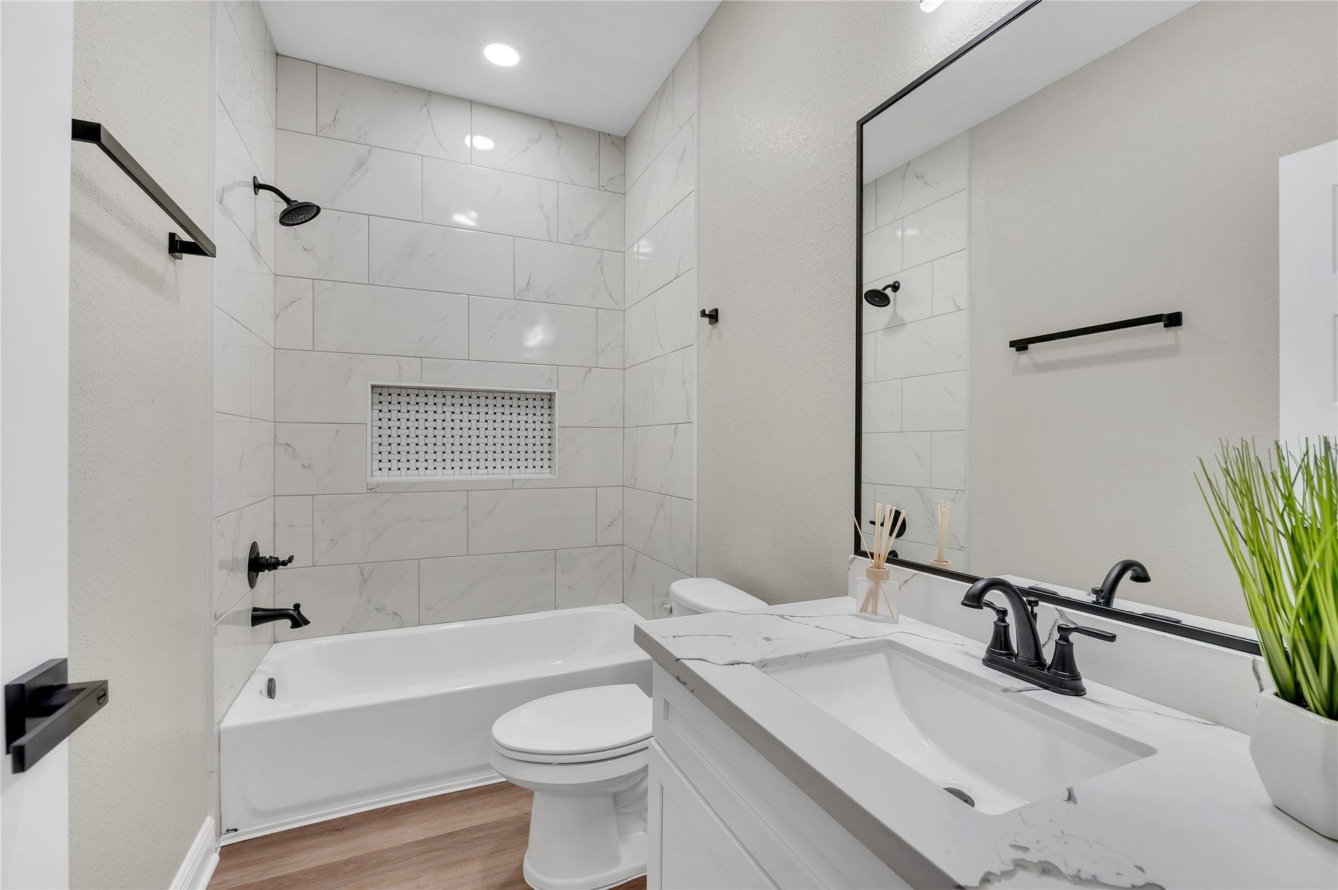 8125 Wetherby Lane, Houston, TX 77075