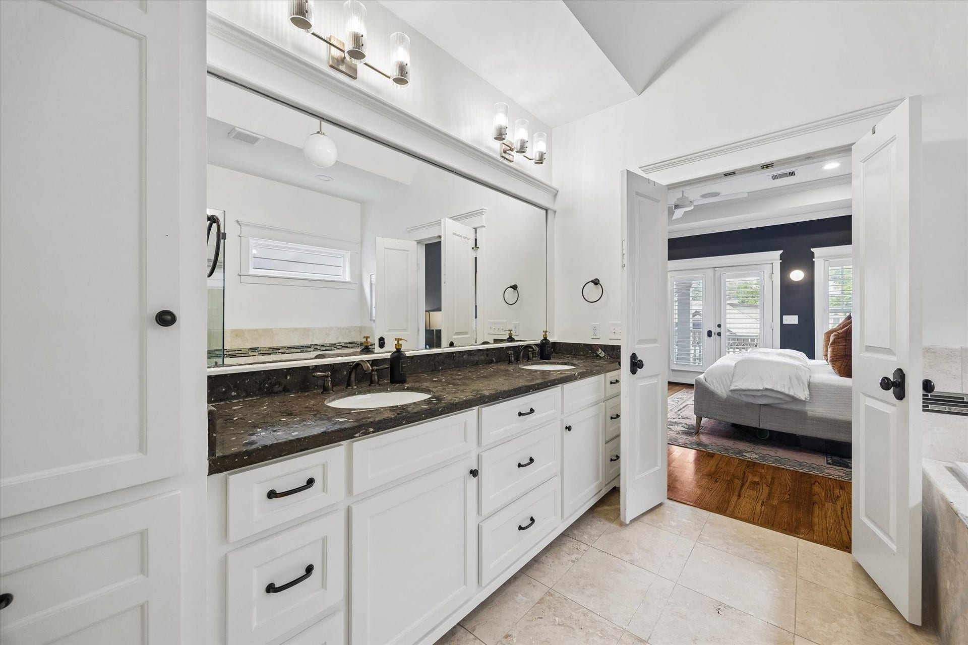 1004 Aurora Street, Houston, TX 77009 1004 Aurora Street, Houston, TX 77009