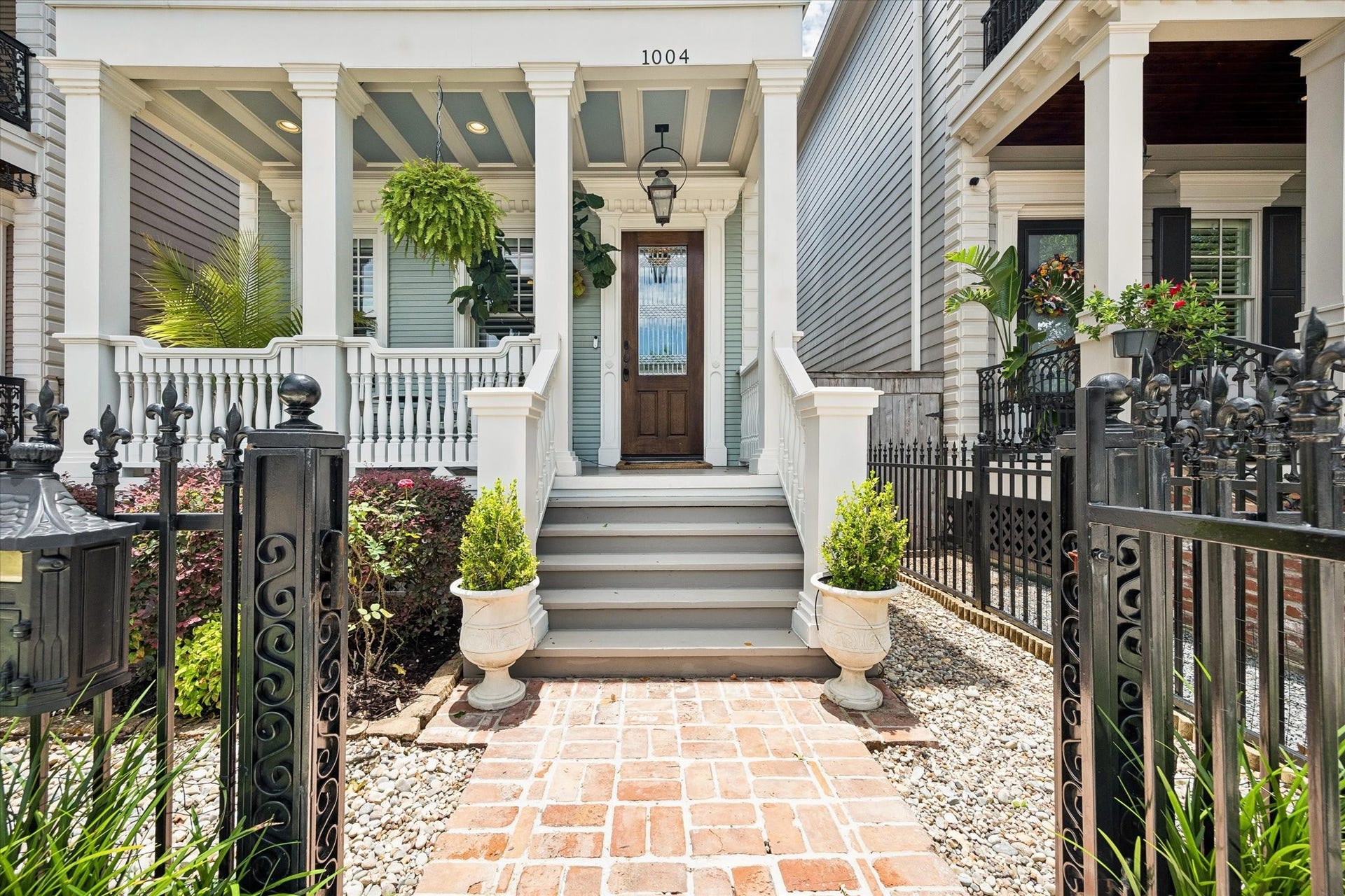 1004 Aurora Street, Houston, TX 77009 1004 Aurora Street, Houston, TX 77009