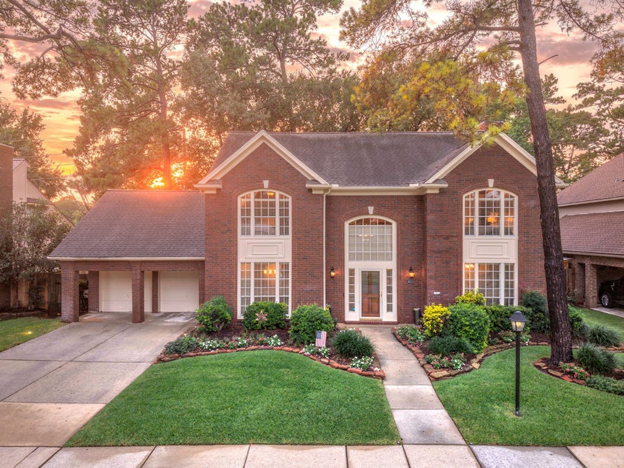 Property photo for 16318 Avenplace Road, Tomball, TX