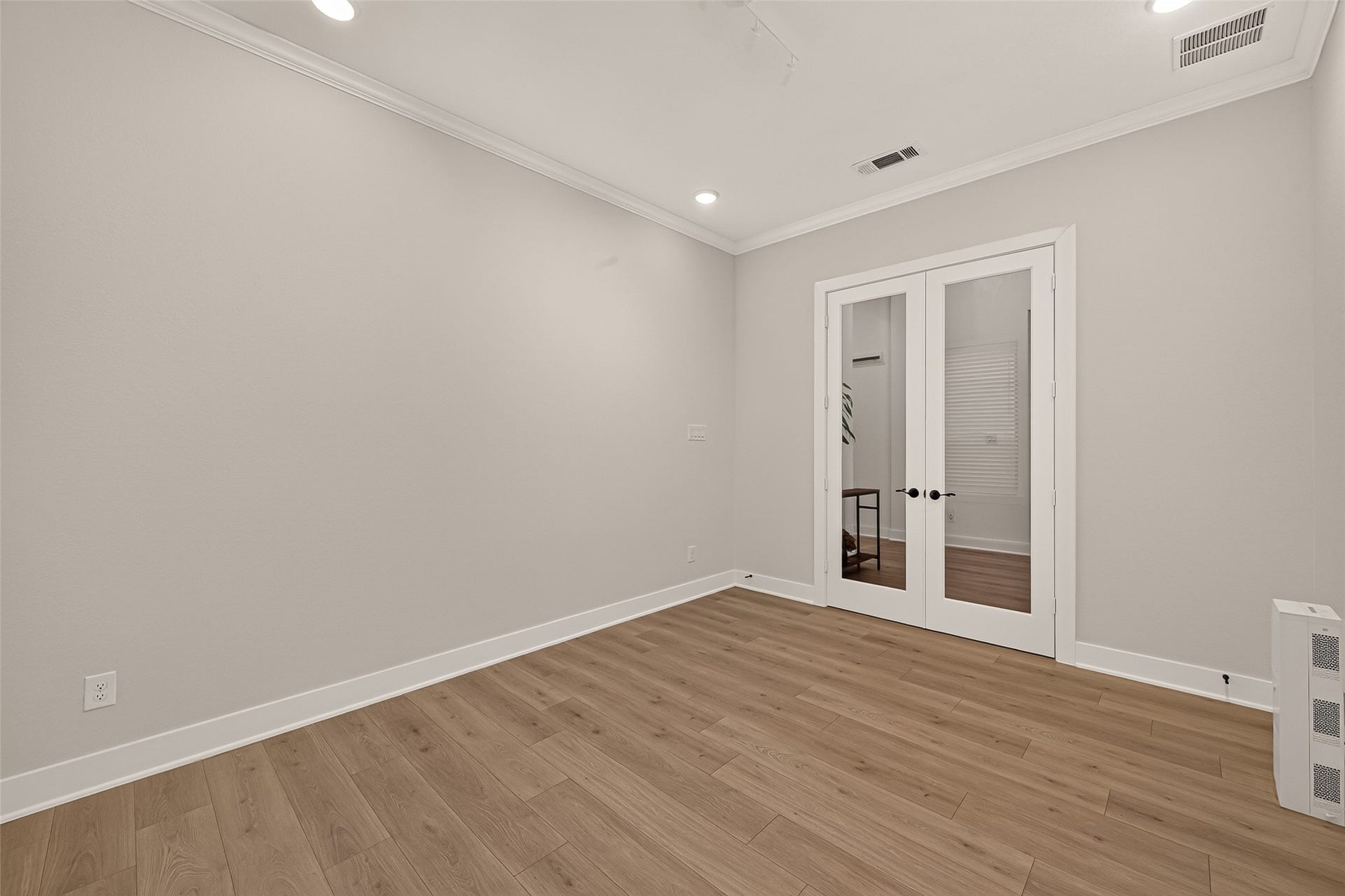 4910 creekbend Drive, Fulshear, TX 77441 4910 creekbend Drive, Fulshear, TX 77441