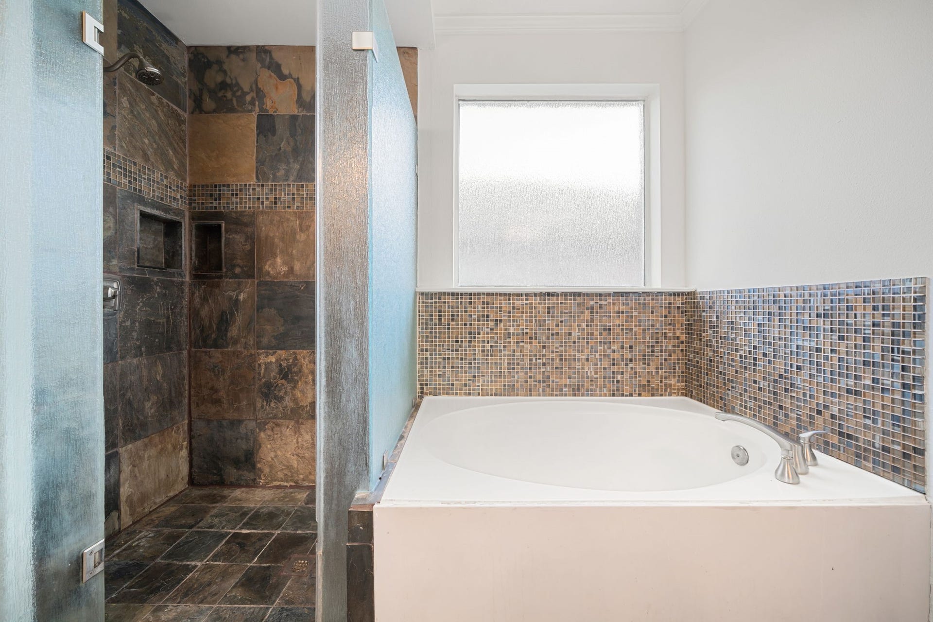 310 Cedar Lake Drive, League City, TX 77573 310 Cedar Lake Drive, League City, TX 77573