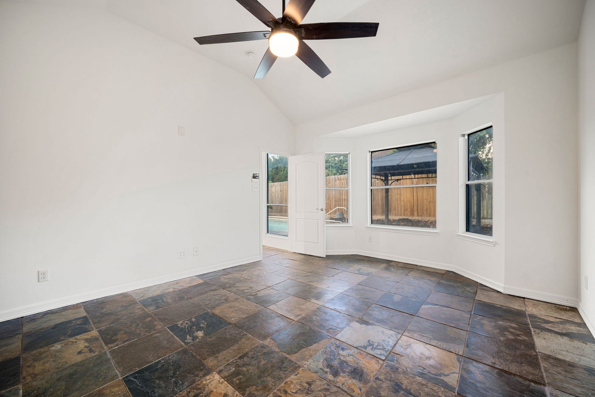 310 Cedar Lake Drive, League City, TX 77573 310 Cedar Lake Drive, League City, TX 77573
