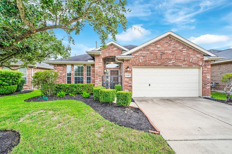 Property photo for 21627 Sierra Long Drive, Richmond, TX