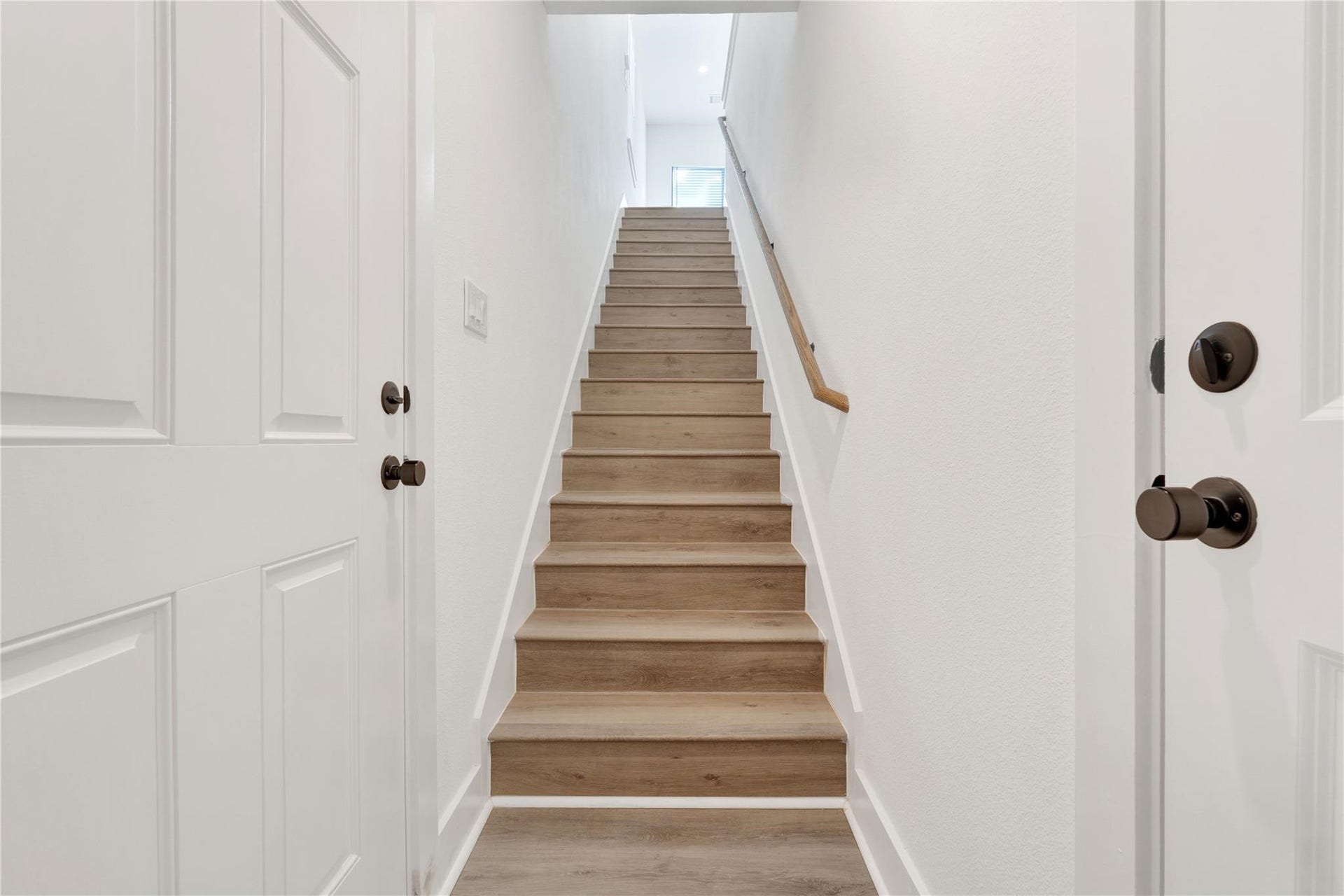 415 Alvia Run Lane, #AB, Houston, TX 77018 415 Alvia Run Lane, #AB, Houston, TX 77018
