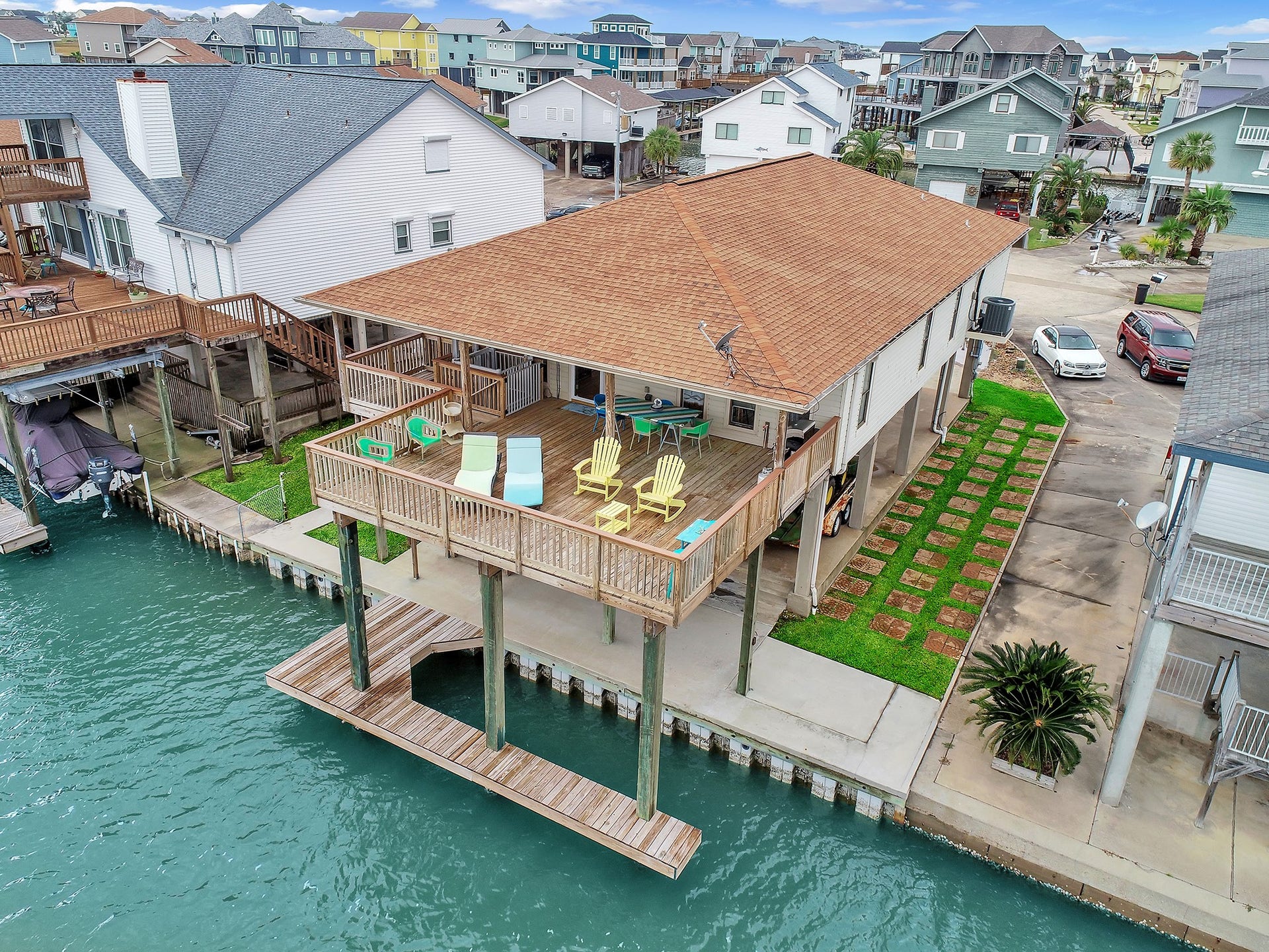 336 Admiral Circle, Tiki Island, TX 77554 336 Admiral Circle, Tiki Island, TX 77554