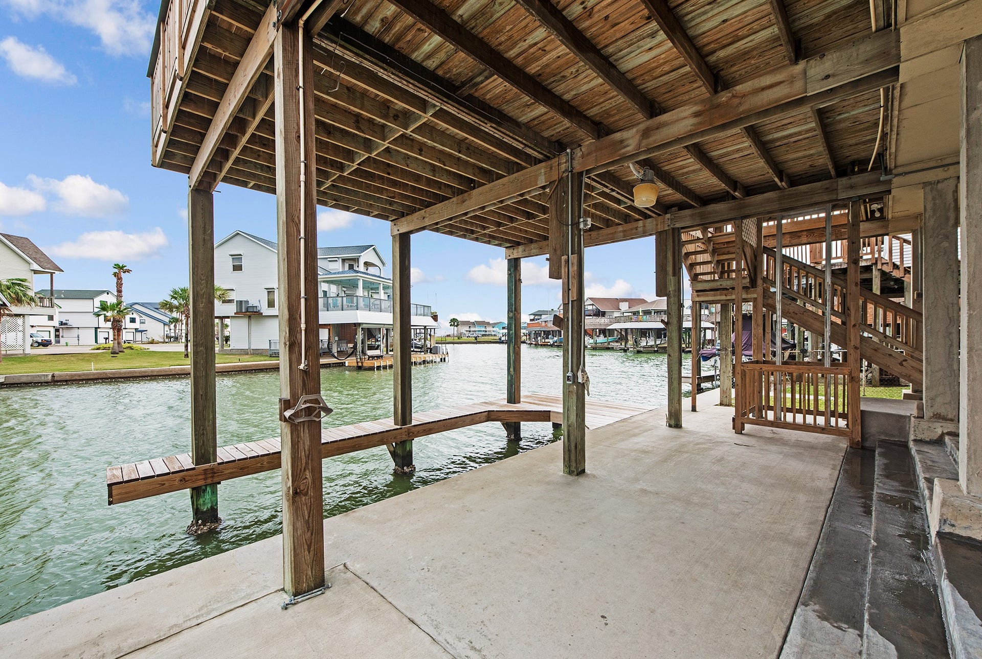 336 Admiral Circle, Tiki Island, TX 77554 336 Admiral Circle, Tiki Island, TX 77554