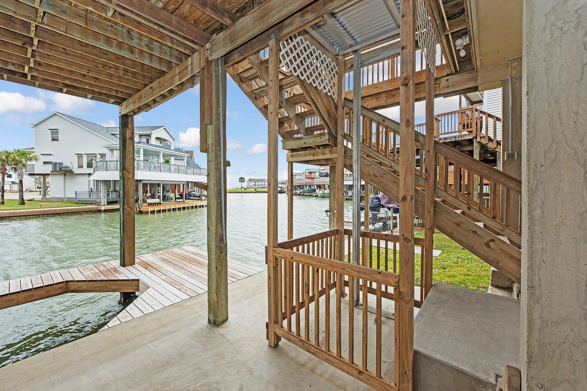 336 Admiral Circle, Tiki Island, TX 77554 336 Admiral Circle, Tiki Island, TX 77554