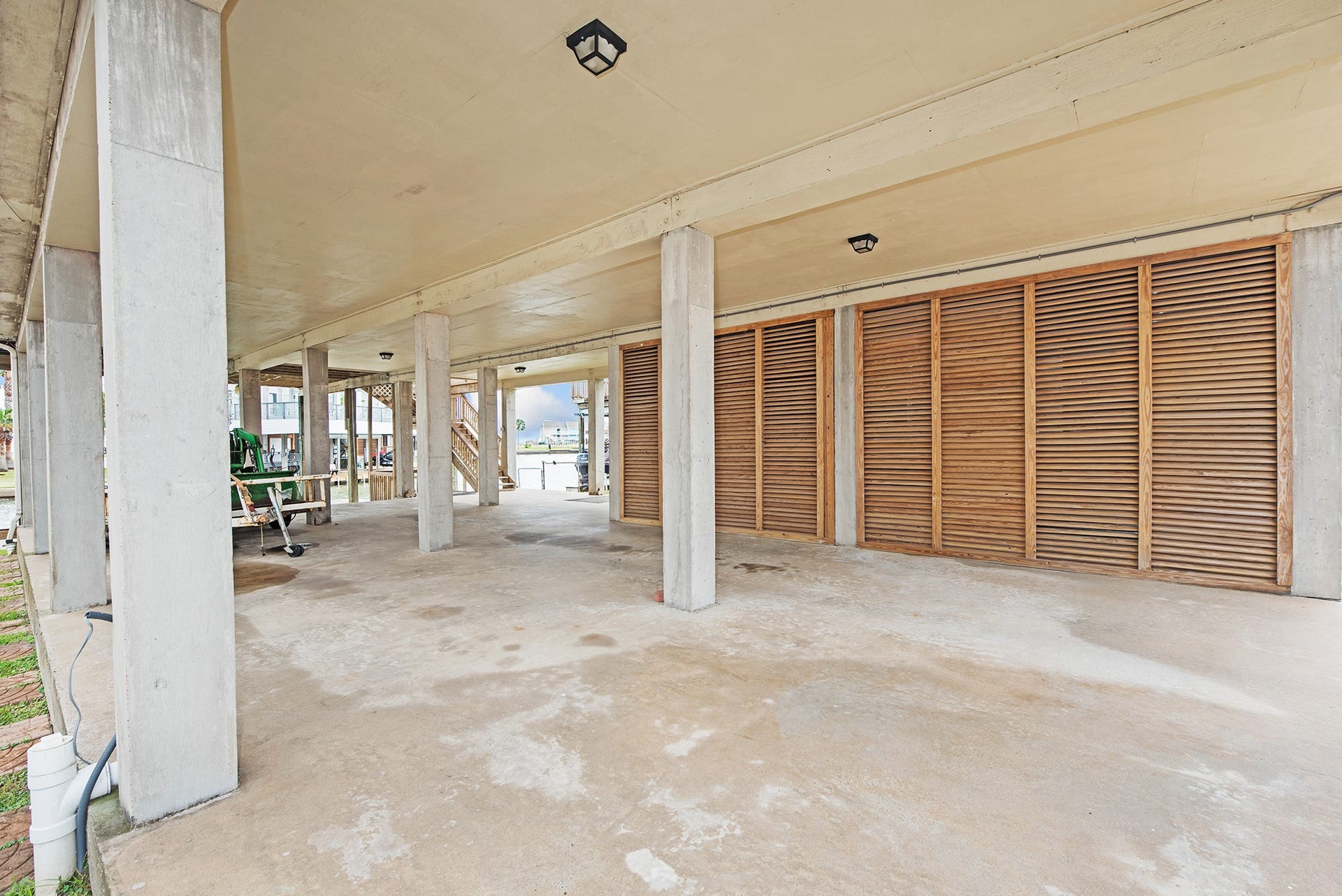 336 Admiral Circle, Tiki Island, TX 77554 336 Admiral Circle, Tiki Island, TX 77554