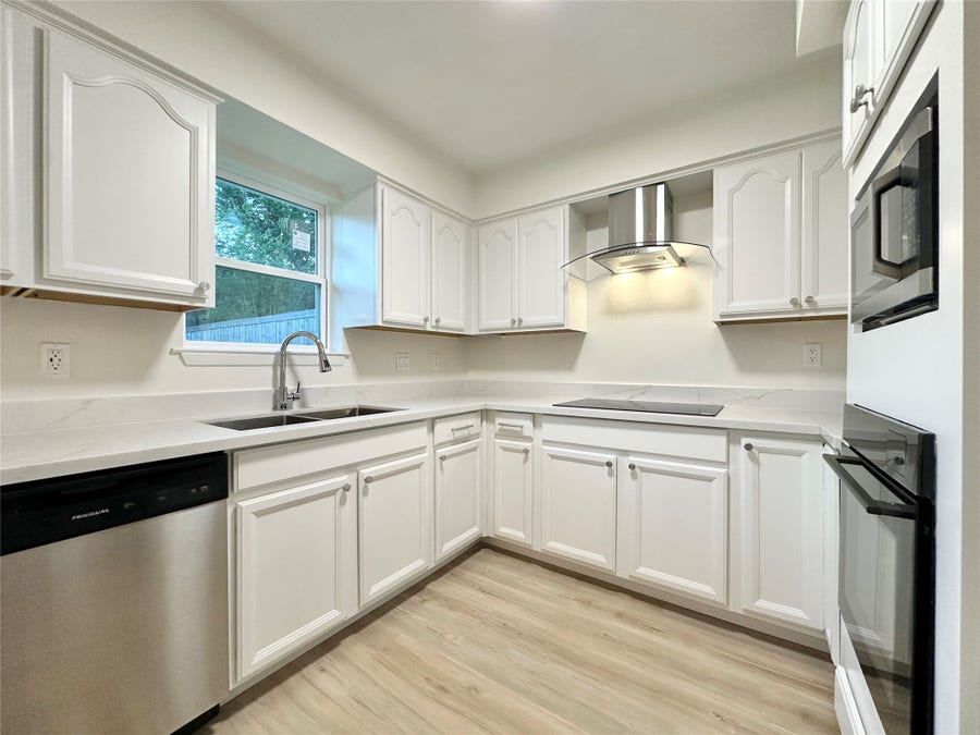 Property photo for 9539 Beverlyhill Street, Houston, TX
