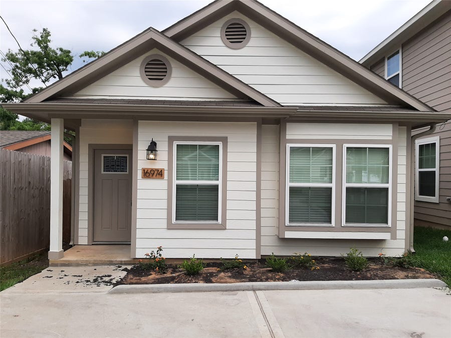 Property photo for 16974 W Hammon, Montgomery, TX
