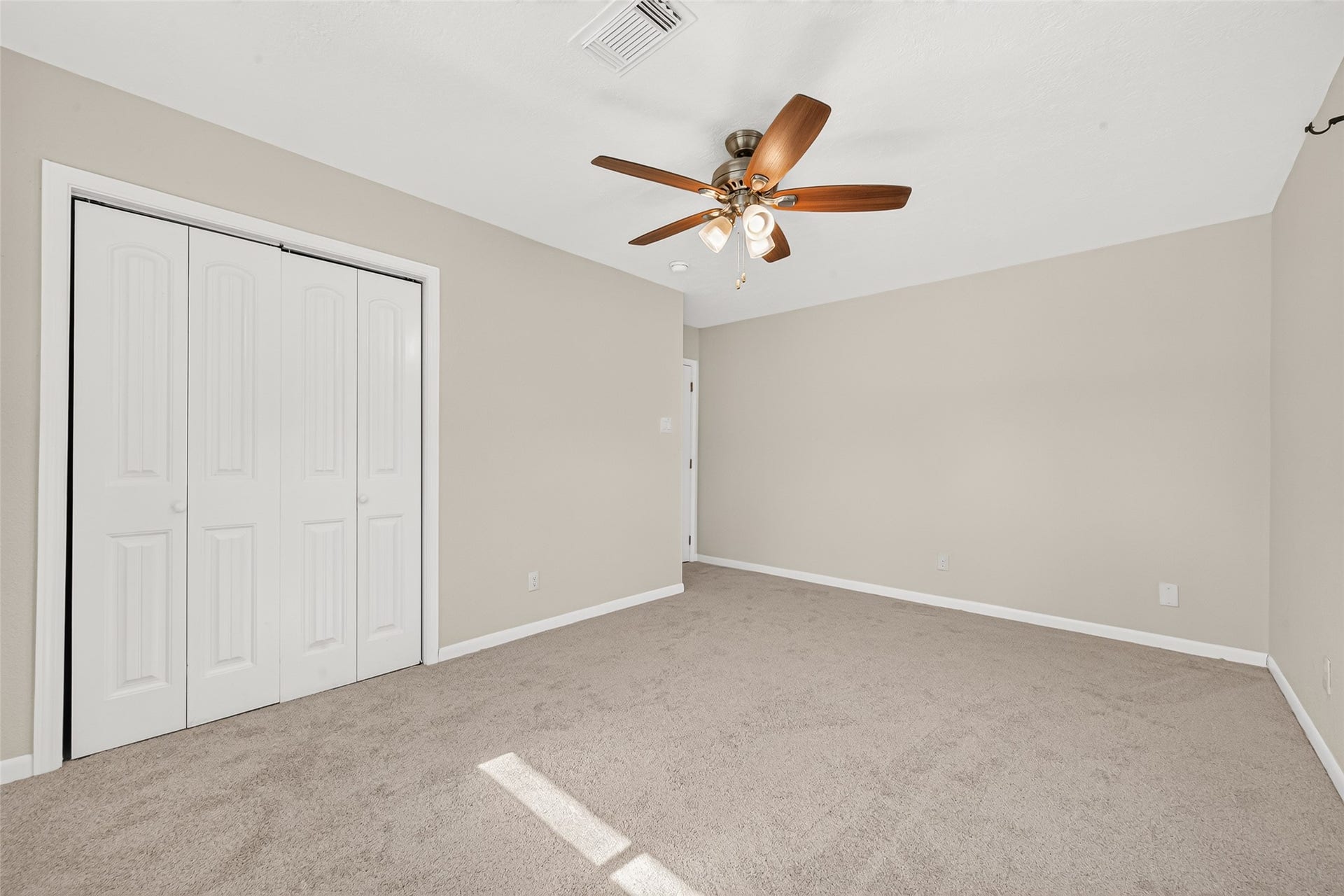 506 N Clear Creek Drive, Friendswood, TX 77546 506 N Clear Creek Drive, Friendswood, TX 77546