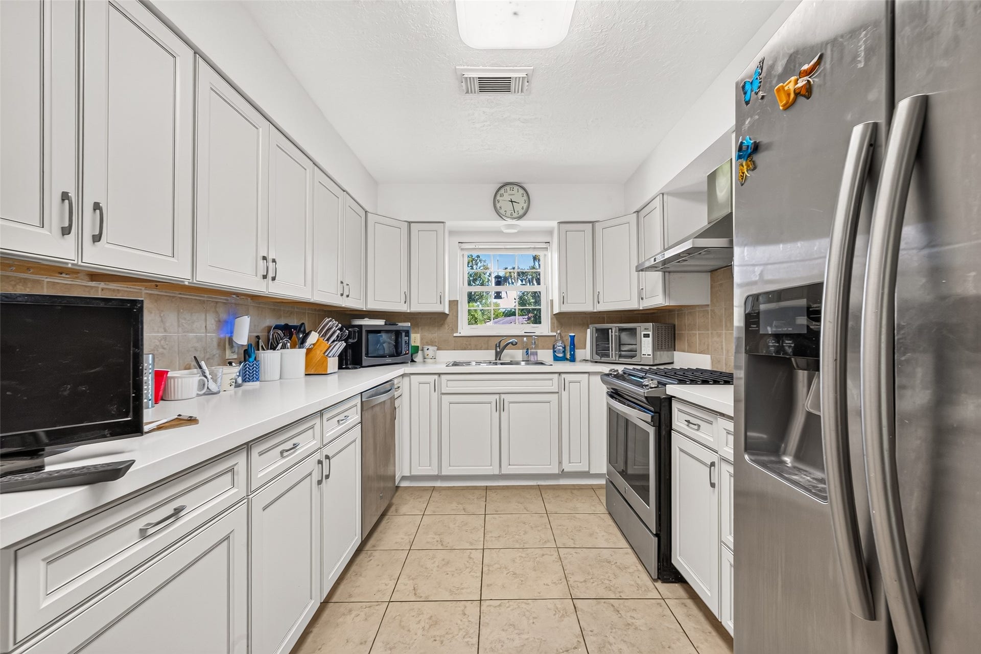506 N Clear Creek Drive, Friendswood, TX 77546 506 N Clear Creek Drive, Friendswood, TX 77546