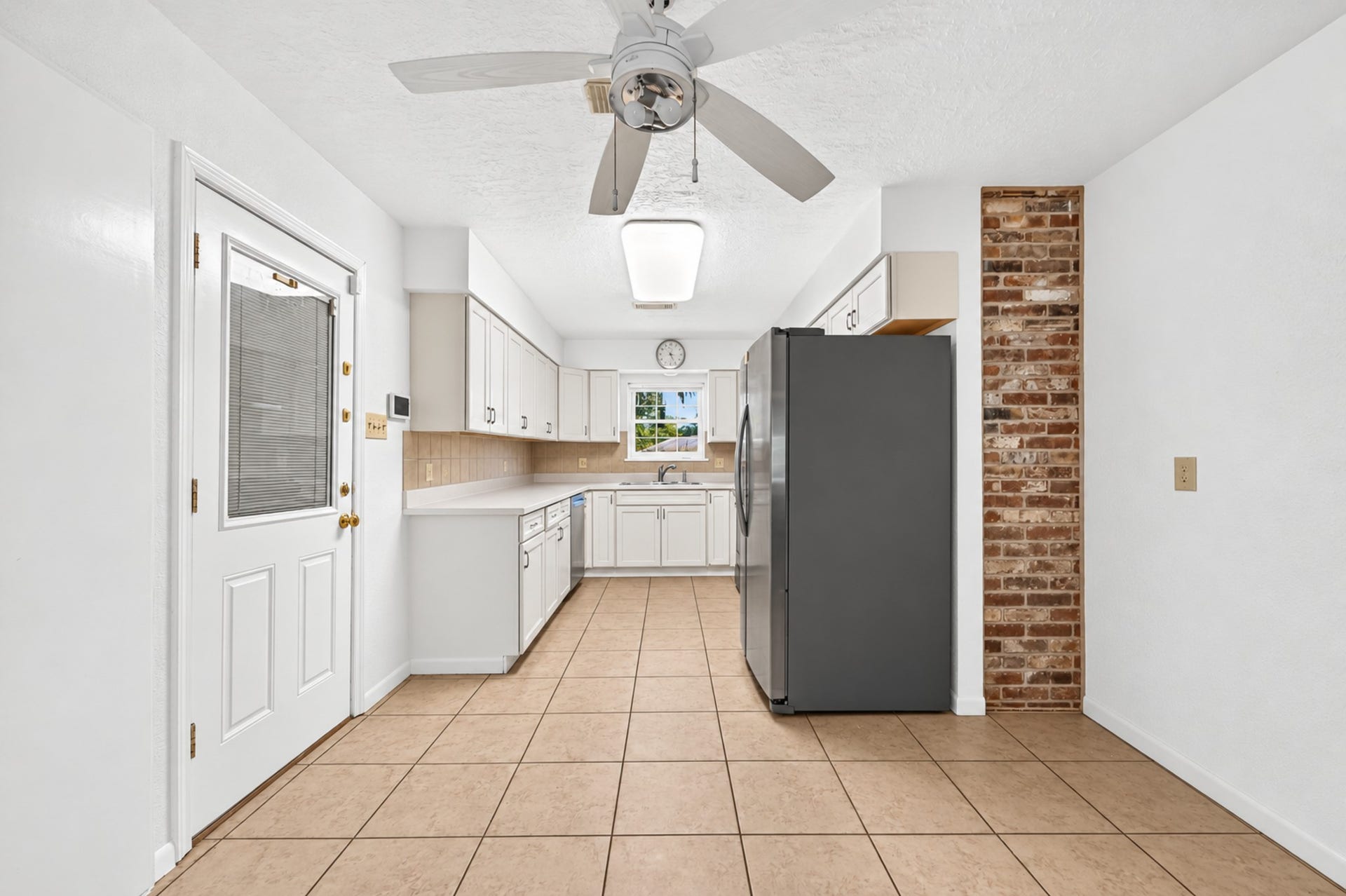 506 N Clear Creek Drive, Friendswood, TX 77546 506 N Clear Creek Drive, Friendswood, TX 77546
