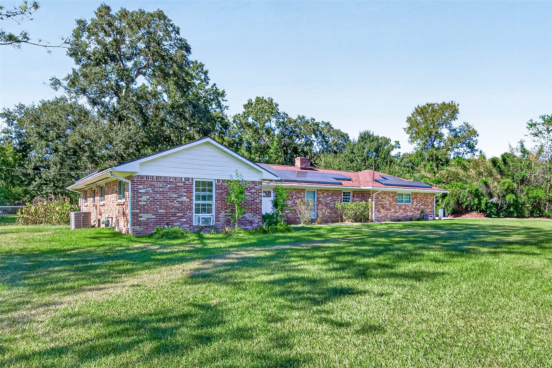 506 N Clear Creek Drive, Friendswood, TX 77546 506 N Clear Creek Drive, Friendswood, TX 77546