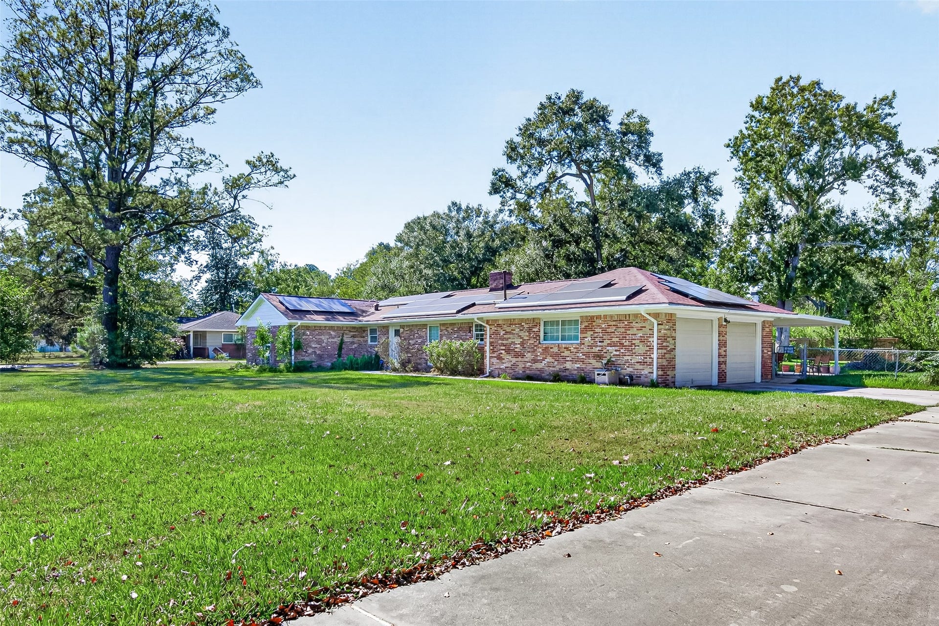 506 N Clear Creek Drive, Friendswood, TX 77546 506 N Clear Creek Drive, Friendswood, TX 77546