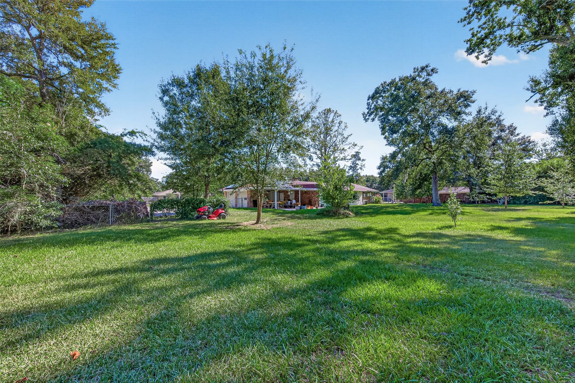 506 N Clear Creek Drive, Friendswood, TX 77546 506 N Clear Creek Drive, Friendswood, TX 77546