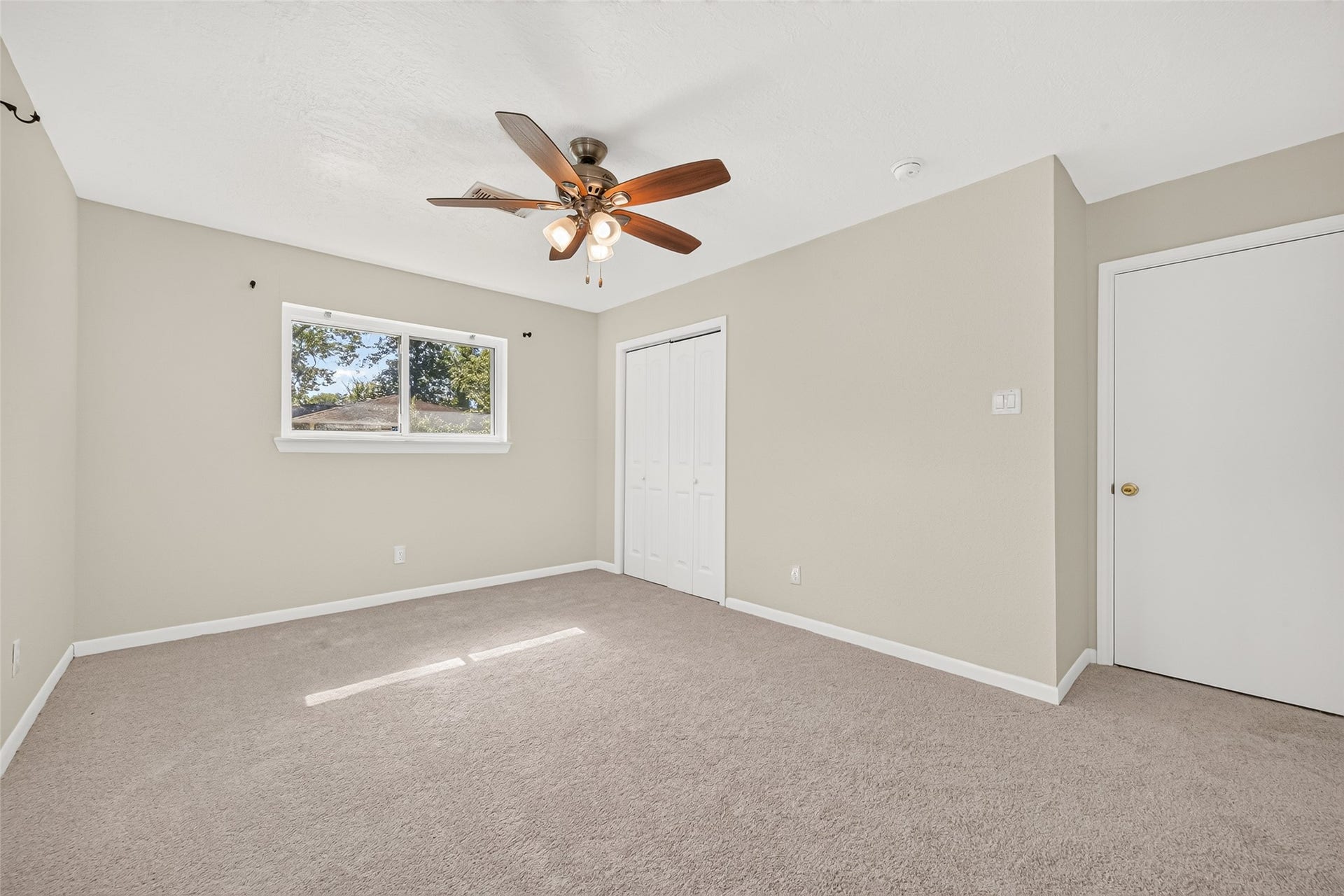 506 N Clear Creek Drive, Friendswood, TX 77546 506 N Clear Creek Drive, Friendswood, TX 77546