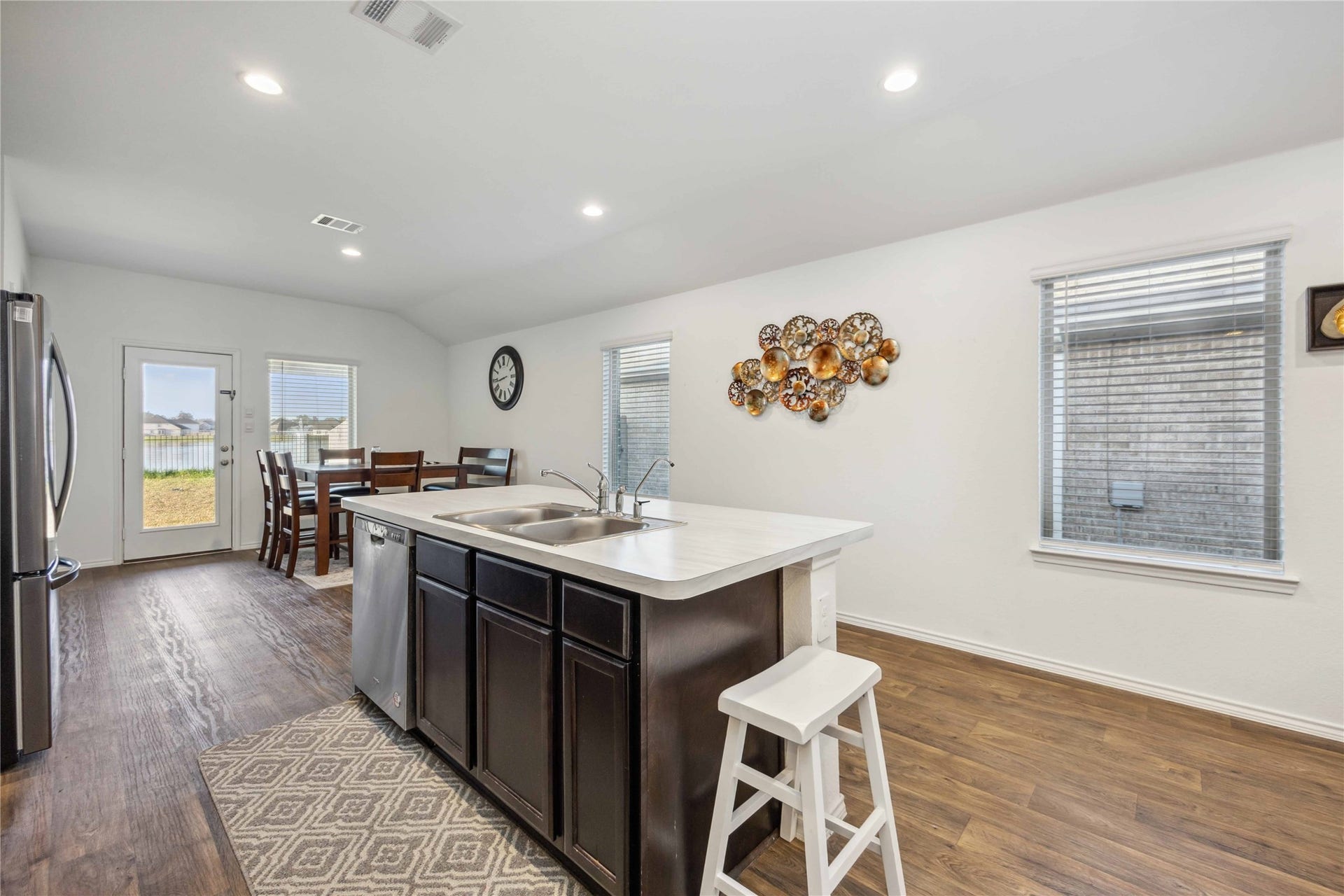 16684 Lonely Pines Drive, Conroe, TX 77302 16684 Lonely Pines Drive, Conroe, TX 77302