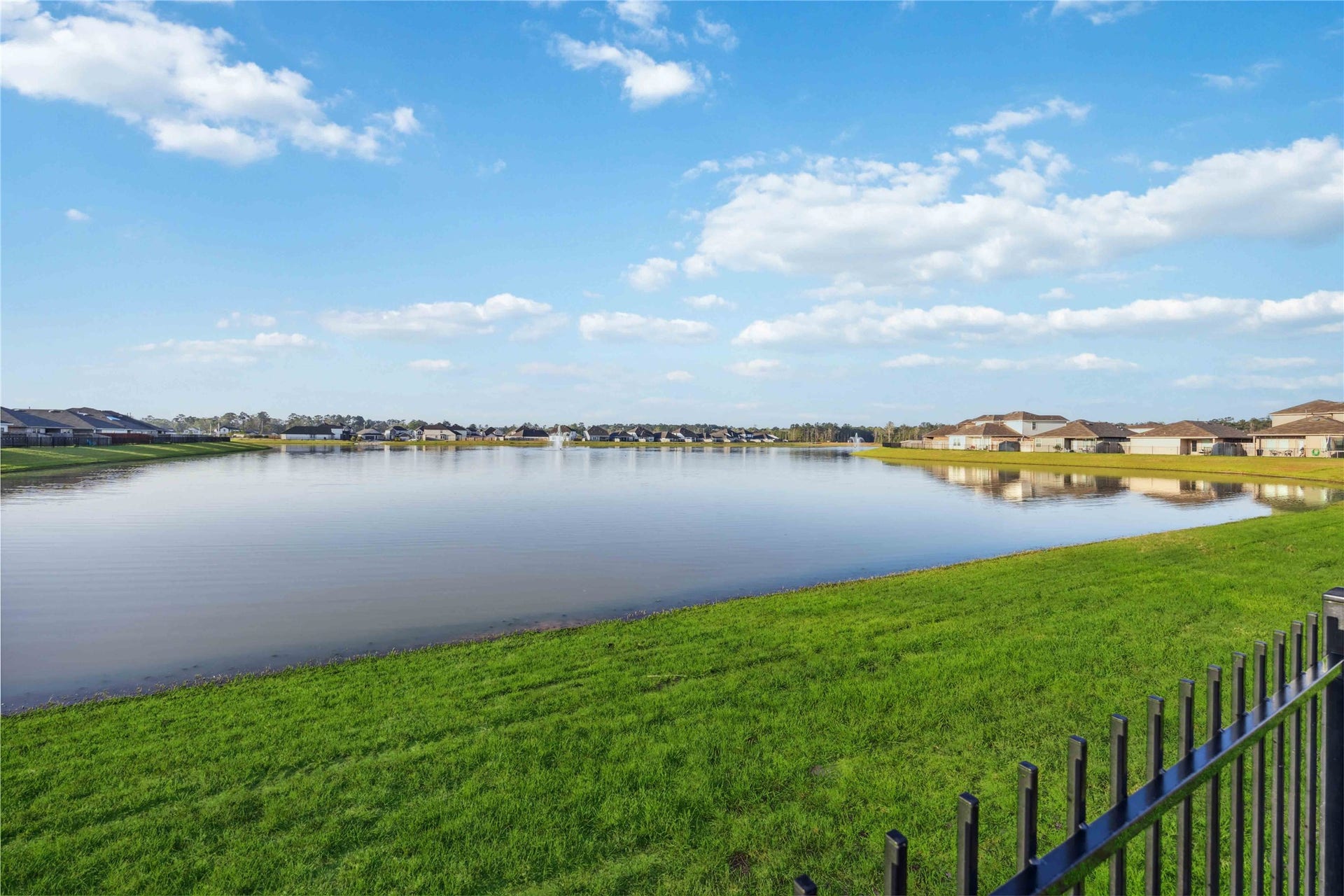 16684 Lonely Pines Drive, Conroe, TX 77302 16684 Lonely Pines Drive, Conroe, TX 77302