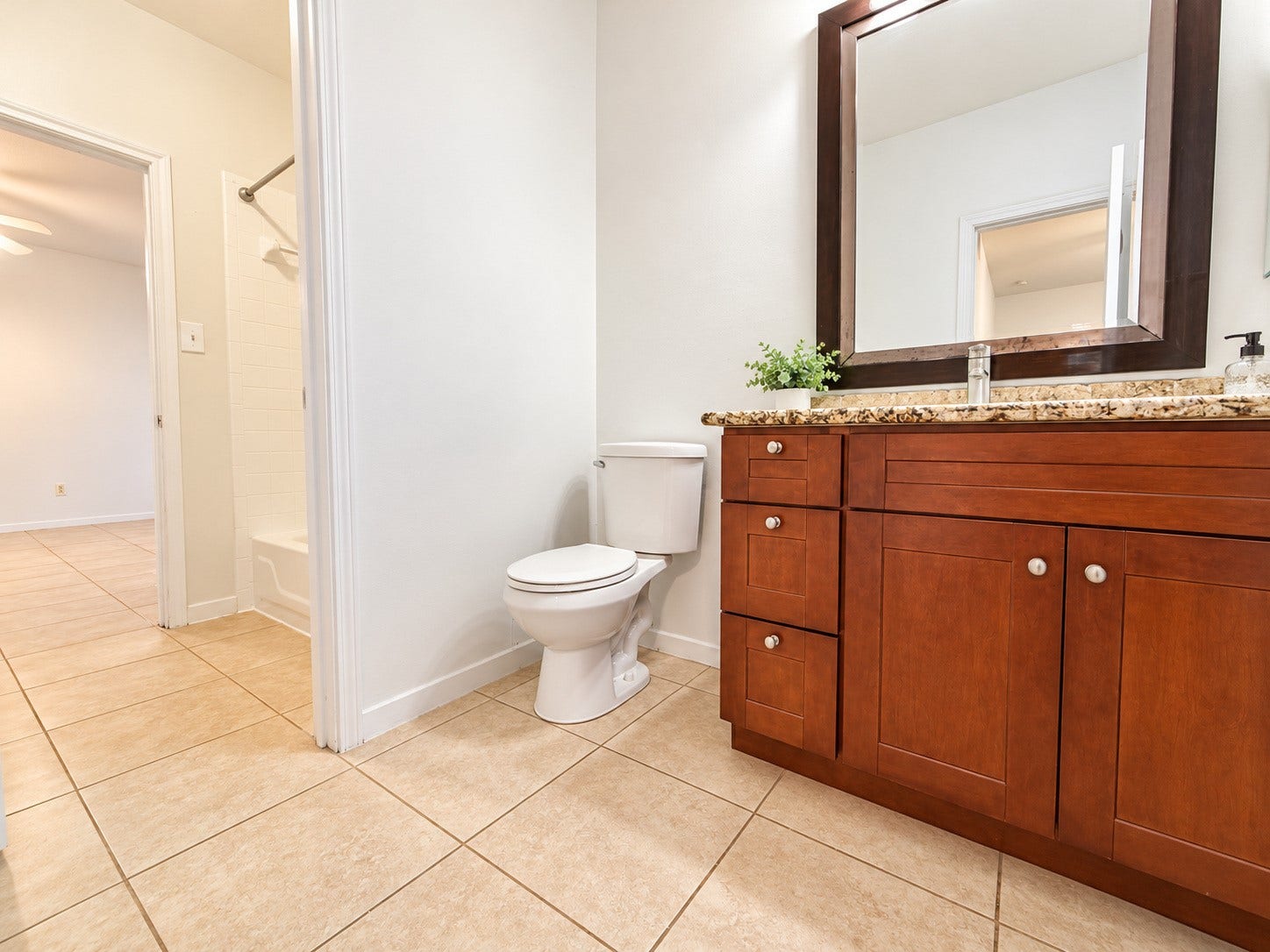 4041 Law Street, #606, Houston, TX 77005 4041 Law Street, #606, Houston, TX 77005