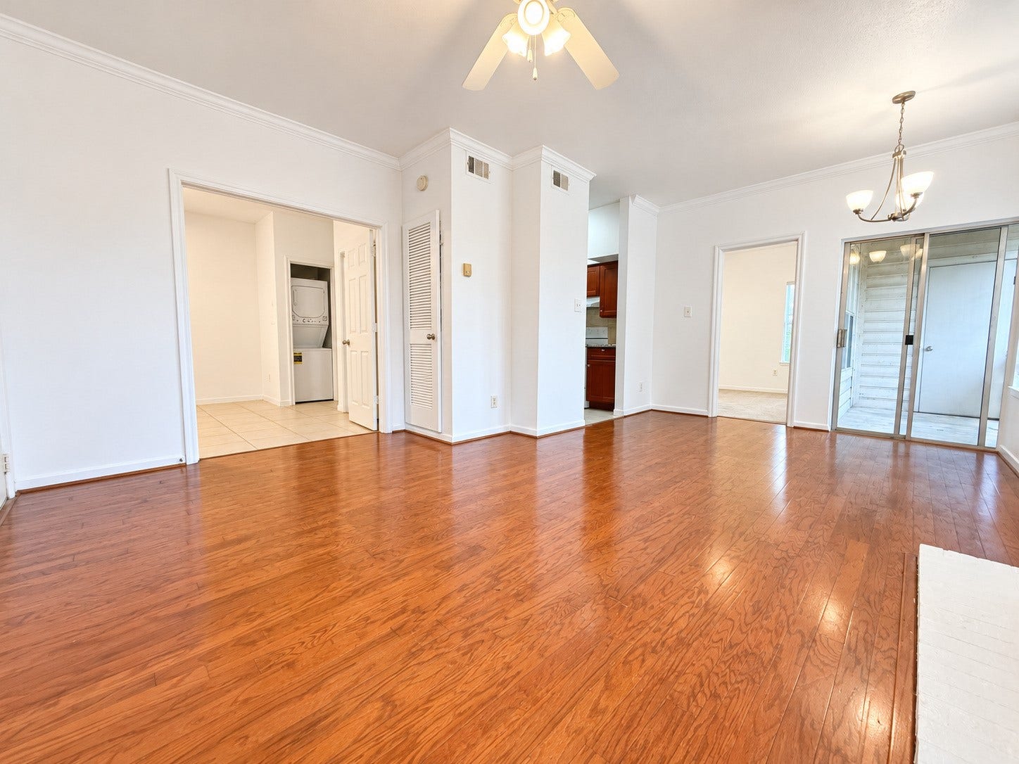 4041 Law Street, #606, Houston, TX 77005 4041 Law Street, #606, Houston, TX 77005