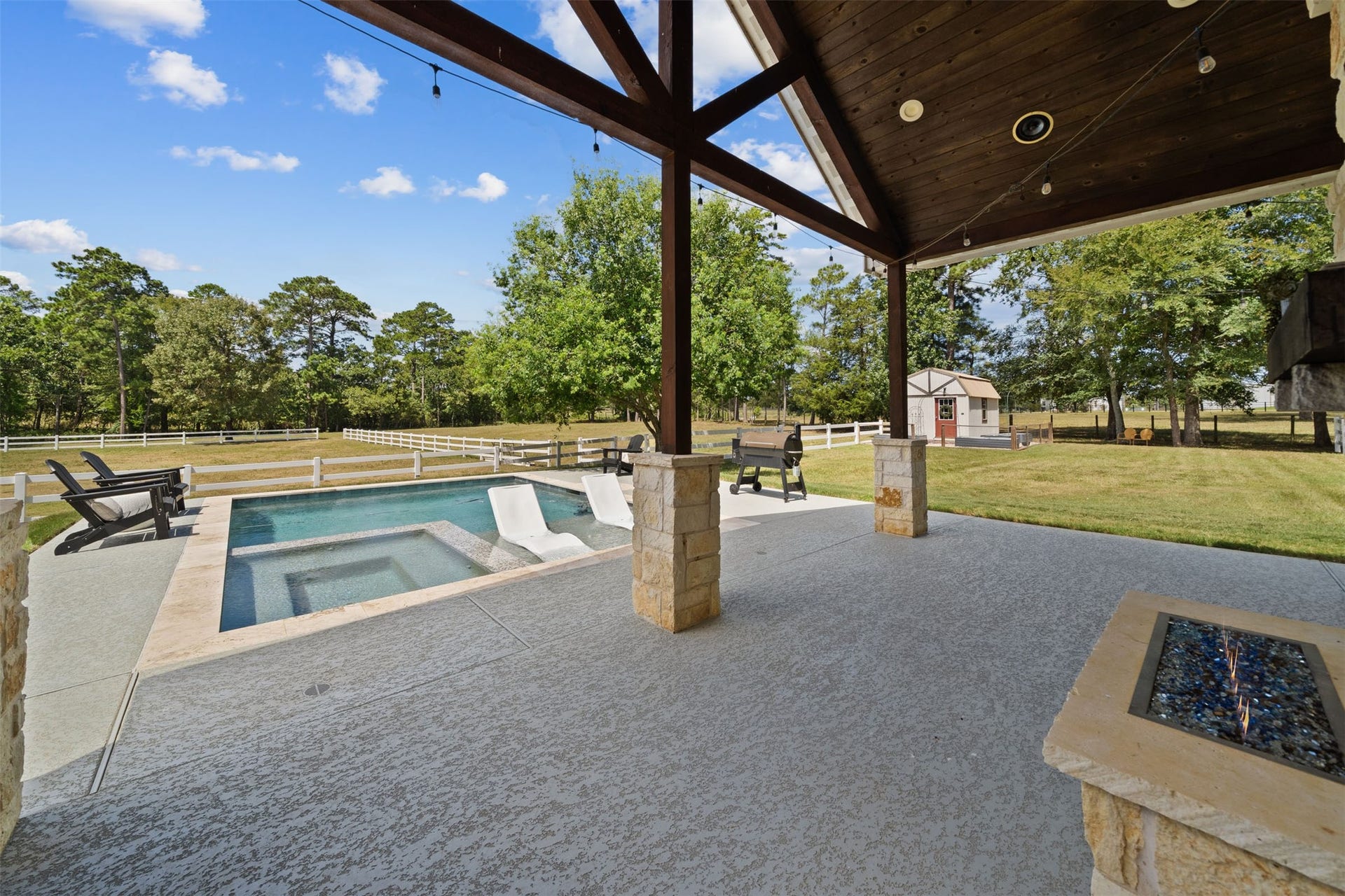 46509 Mcgill Road, Plantersville, TX 77363 46509 Mcgill Road, Plantersville, TX 77363