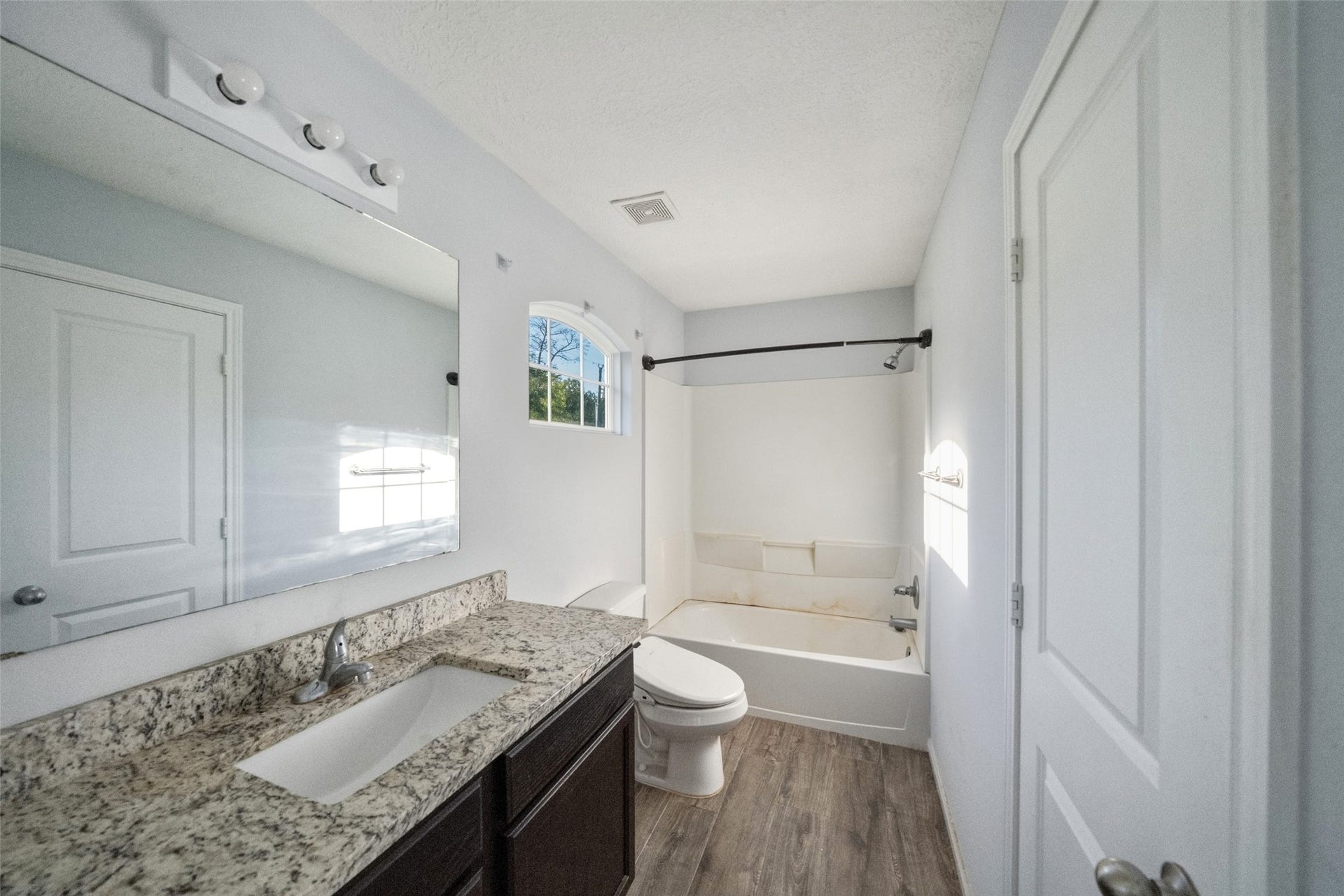 14986 Crockett Road, Willis, TX 77378 14986 Crockett Road, Willis, TX 77378