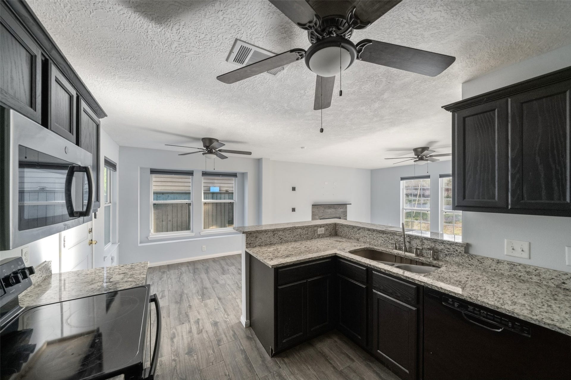 14986 Crockett Road, Willis, TX 77378 14986 Crockett Road, Willis, TX 77378