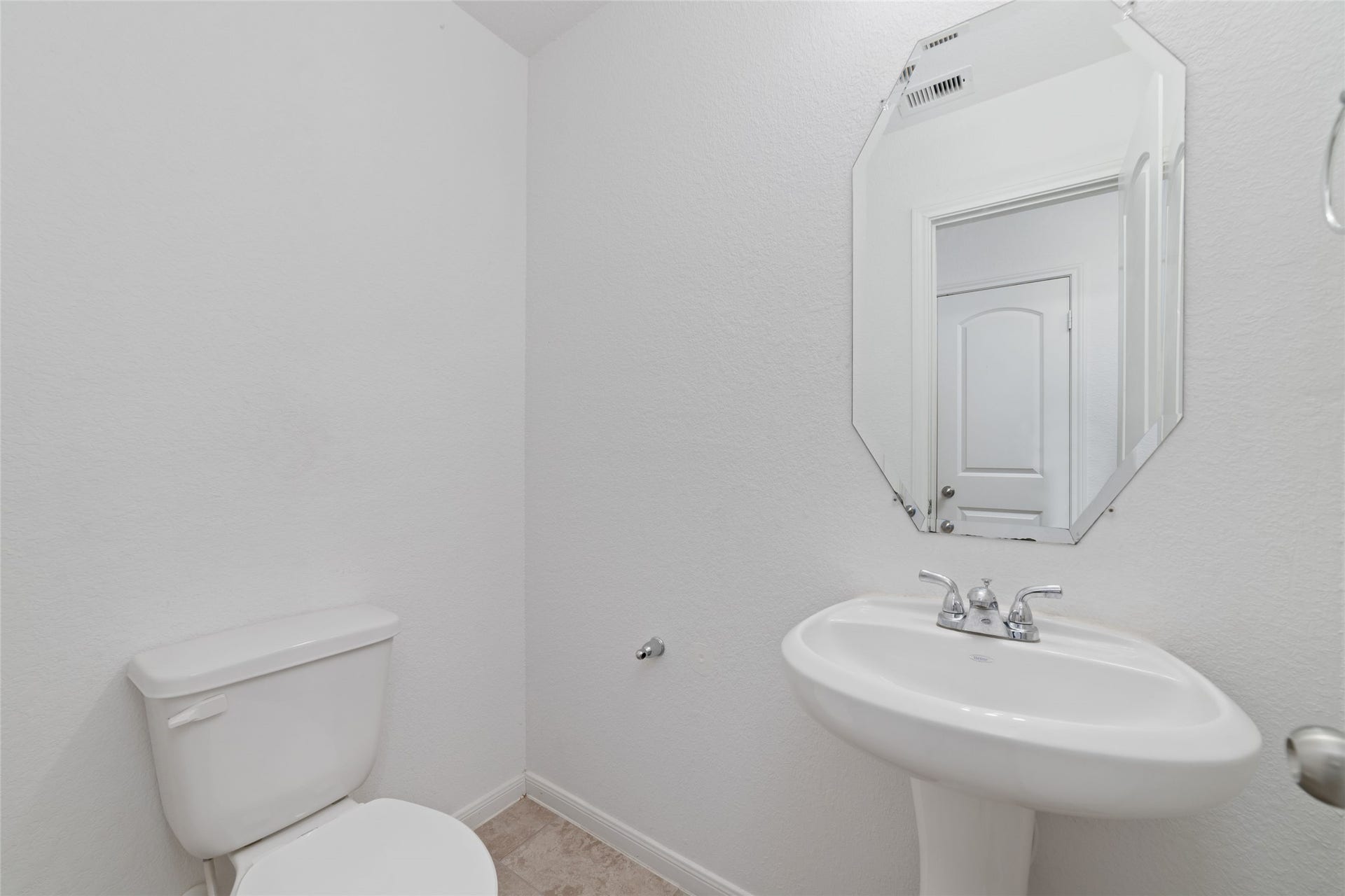 13070 Lake Conroe Bay Road, Willis, TX 77318 13070 Lake Conroe Bay Road, Willis, TX 77318