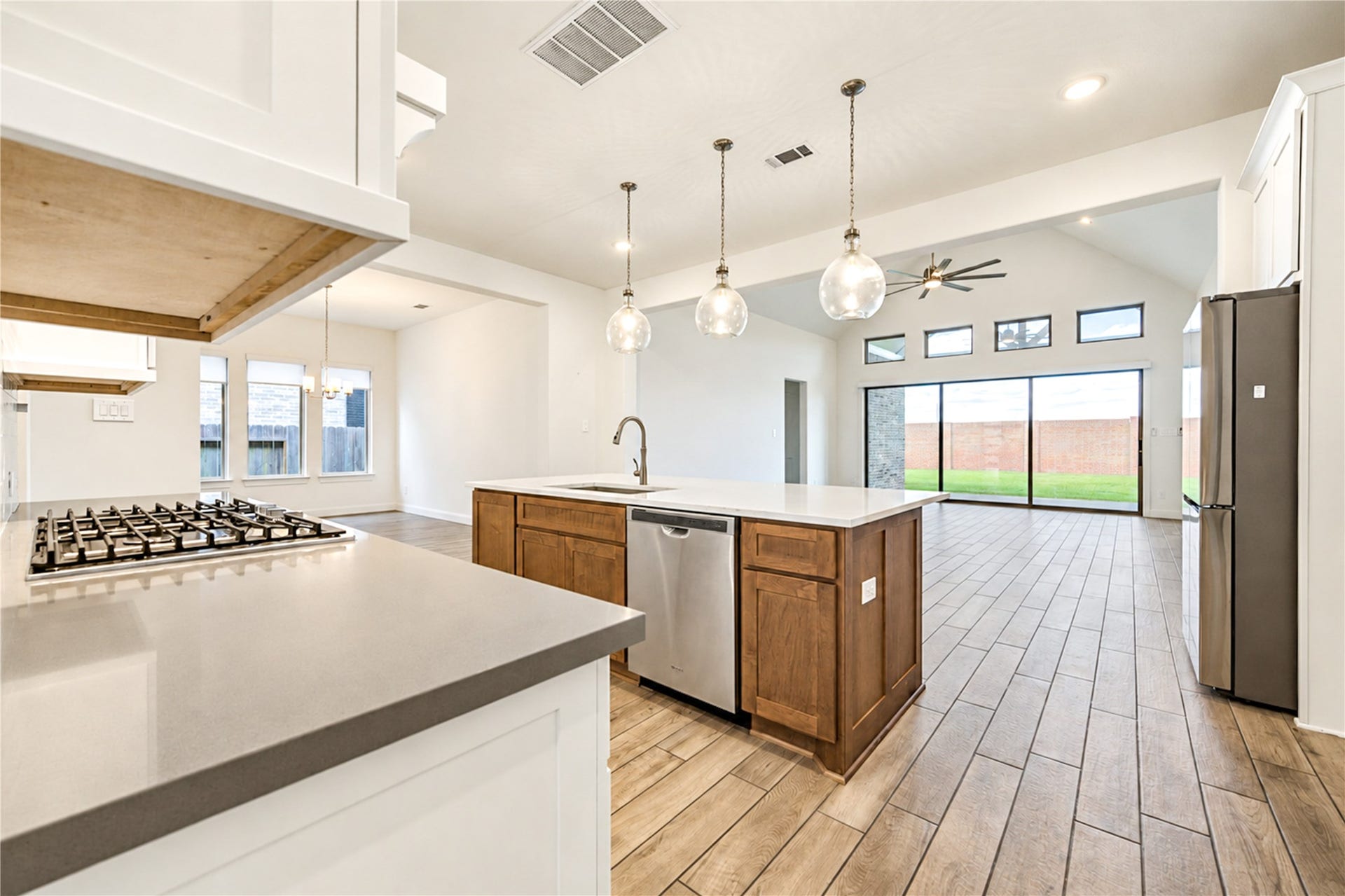 10515 Harvest Oak Court, Missouri City, TX 77459 10515 Harvest Oak Court, Missouri City, TX 77459