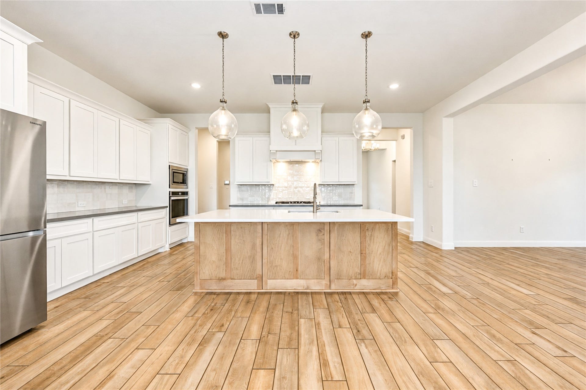 10515 Harvest Oak Court, Missouri City, TX 77459 10515 Harvest Oak Court, Missouri City, TX 77459