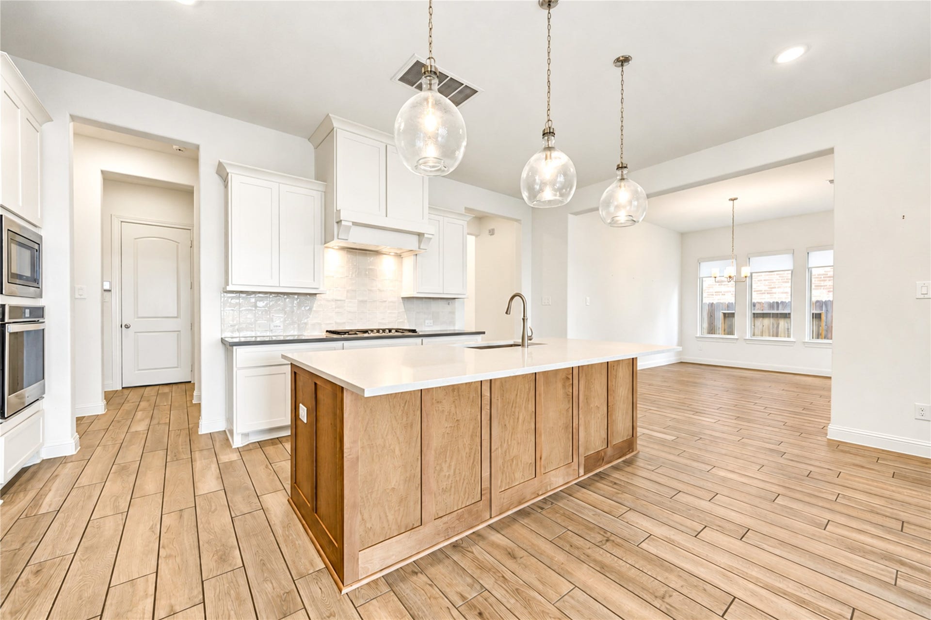 10515 Harvest Oak Court, Missouri City, TX 77459 10515 Harvest Oak Court, Missouri City, TX 77459
