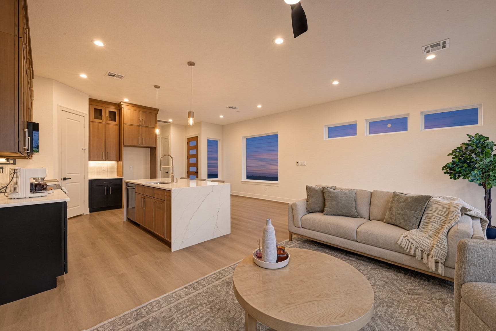 3309 Maury Street, Houston, TX 77009 Welcome Home 3309 Maury St
Virtual Staging