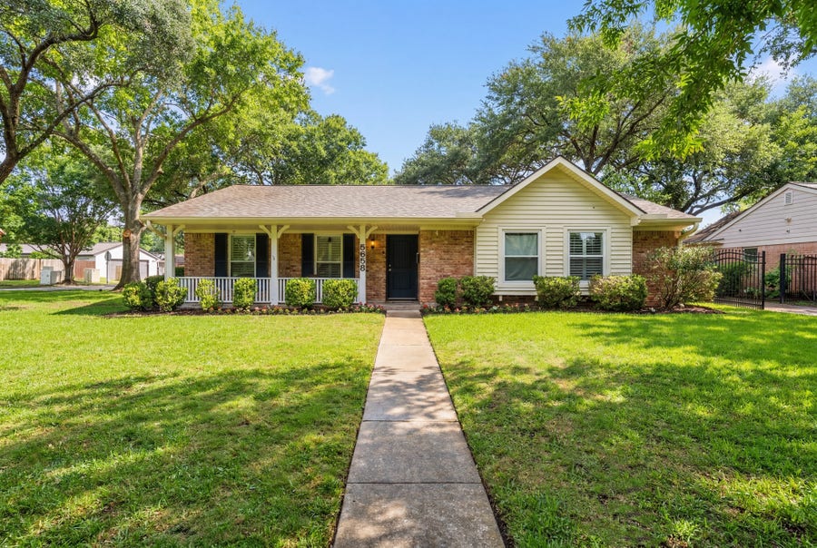 Property photo for 5658 Cartagena Street, Houston, TX