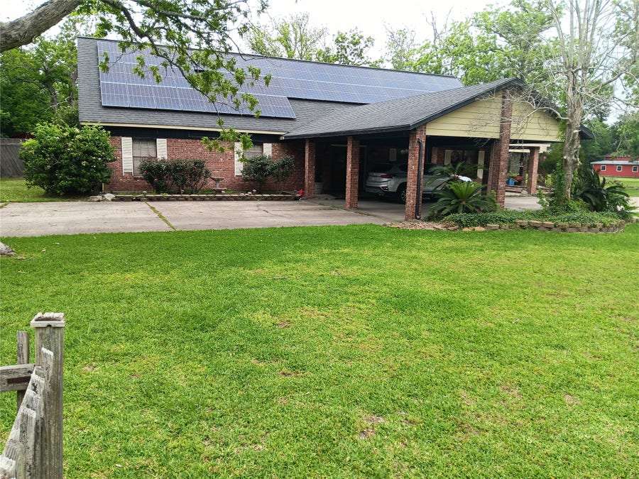 Property photo for 7824 Pecan Forest Lane, Baytown, TX