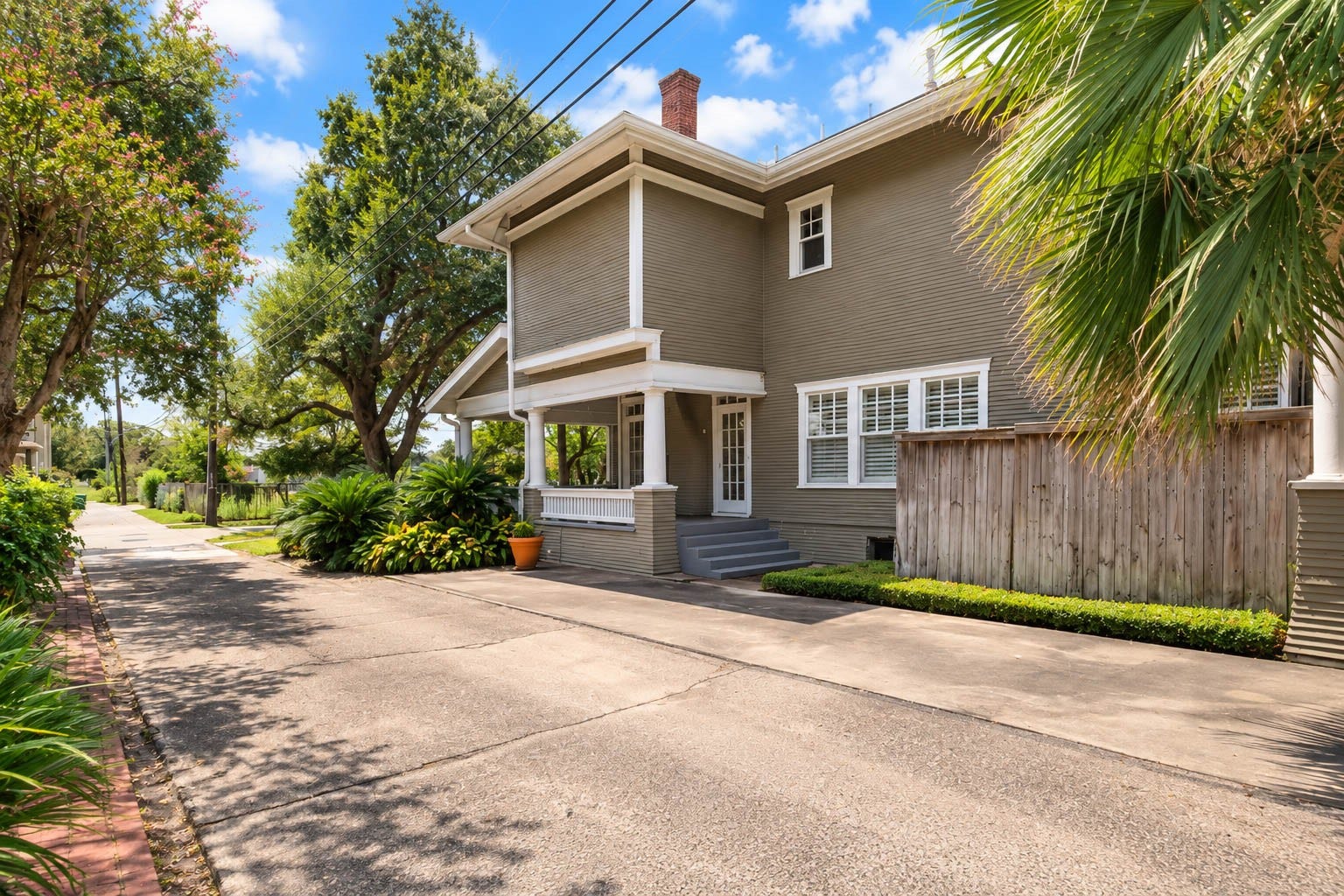 912 Kipling Street, Houston, TX 77006 912 Kipling Street, Houston, TX 77006