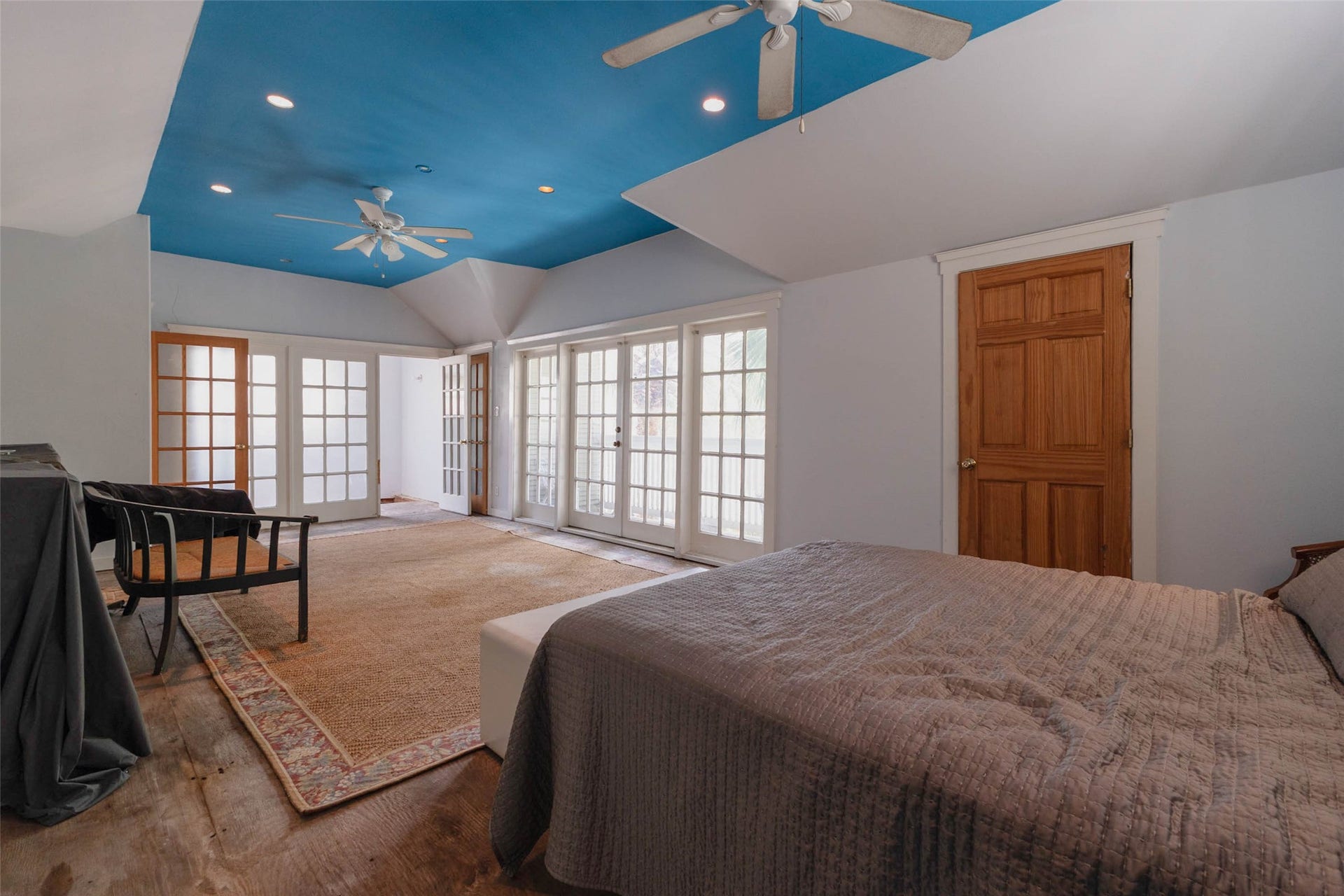 912 Kipling Street, Houston, TX 77006 912 Kipling Street, Houston, TX 77006