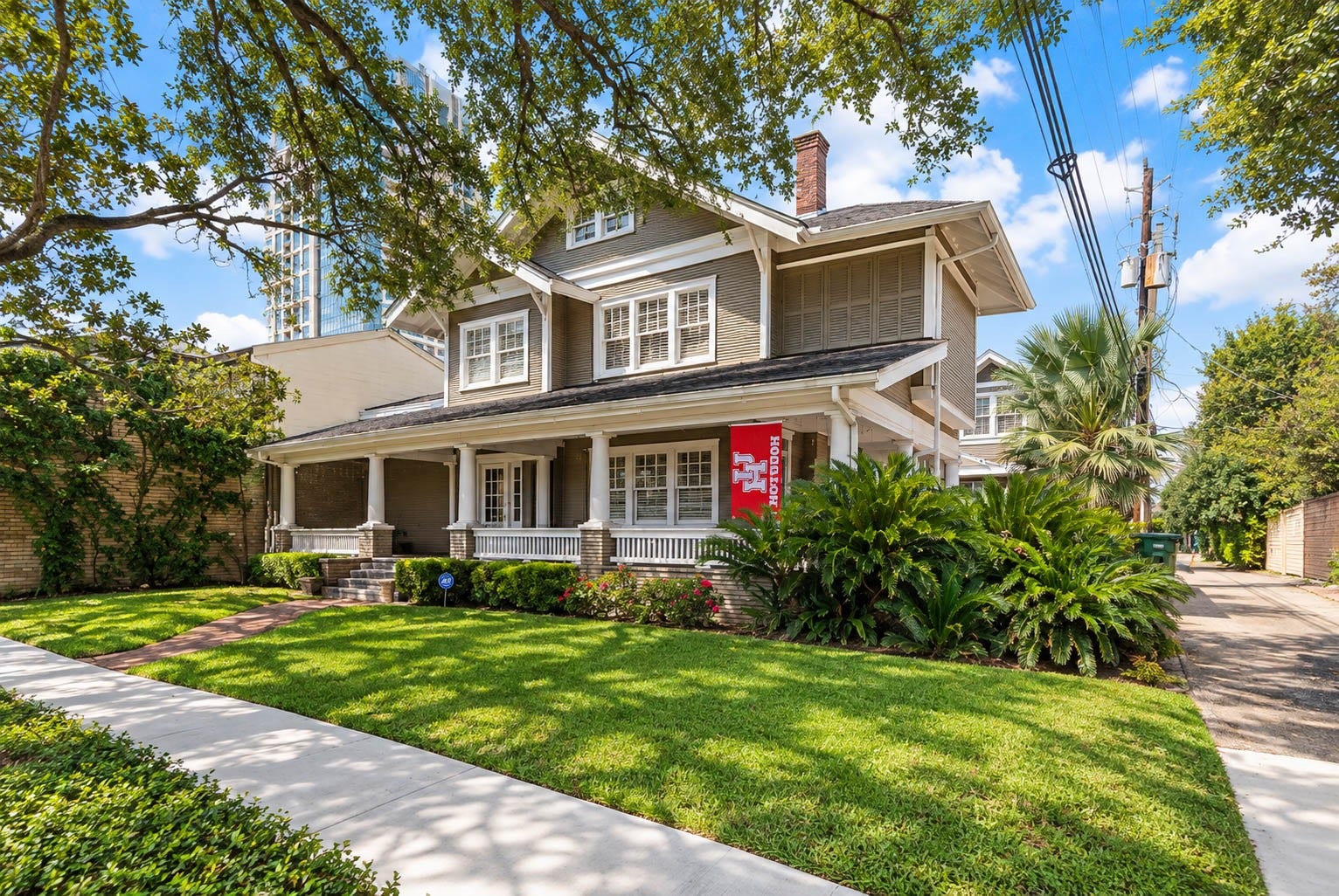 912 Kipling Street, Houston, TX 77006 912 Kipling Street, Houston, TX 77006