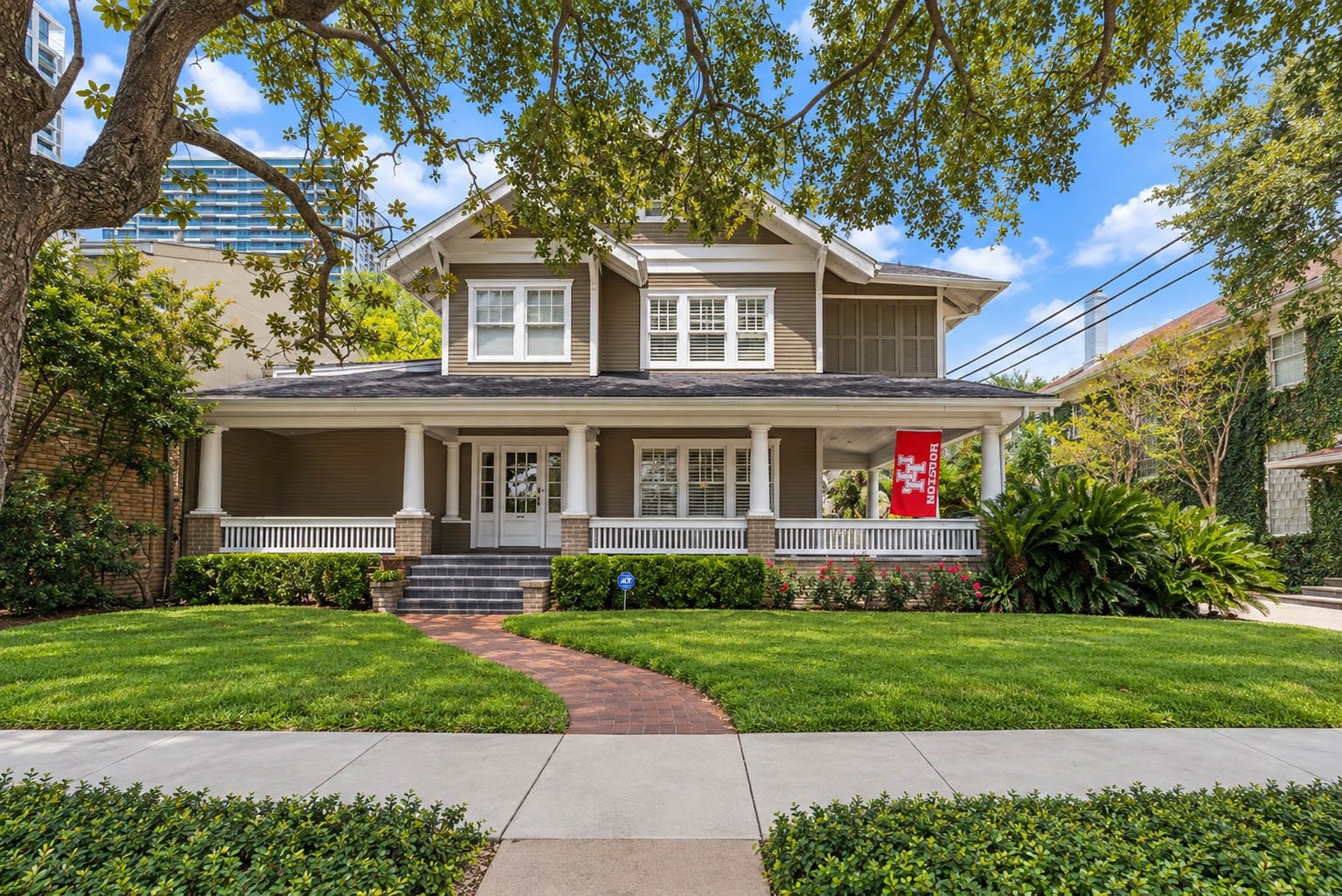 912 Kipling Street, Houston, TX 77006 912 Kipling Street, Houston, TX 77006