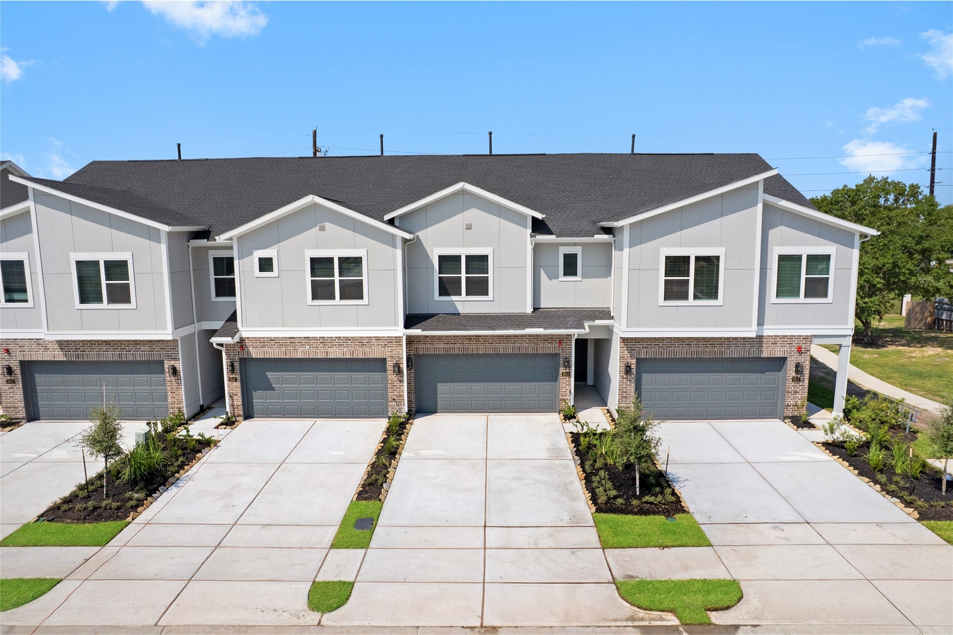3027 Dovedale Street, Pearland, TX 77584 3027 Dovedale Street, Pearland, TX 77584