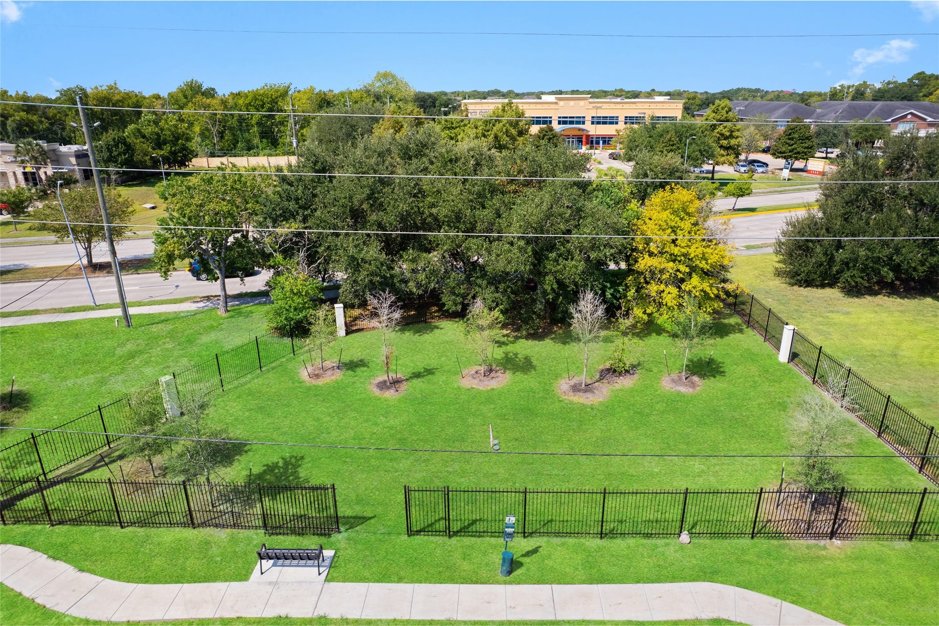 3027 Dovedale Street, Pearland, TX 77584 Onsite Dog Park